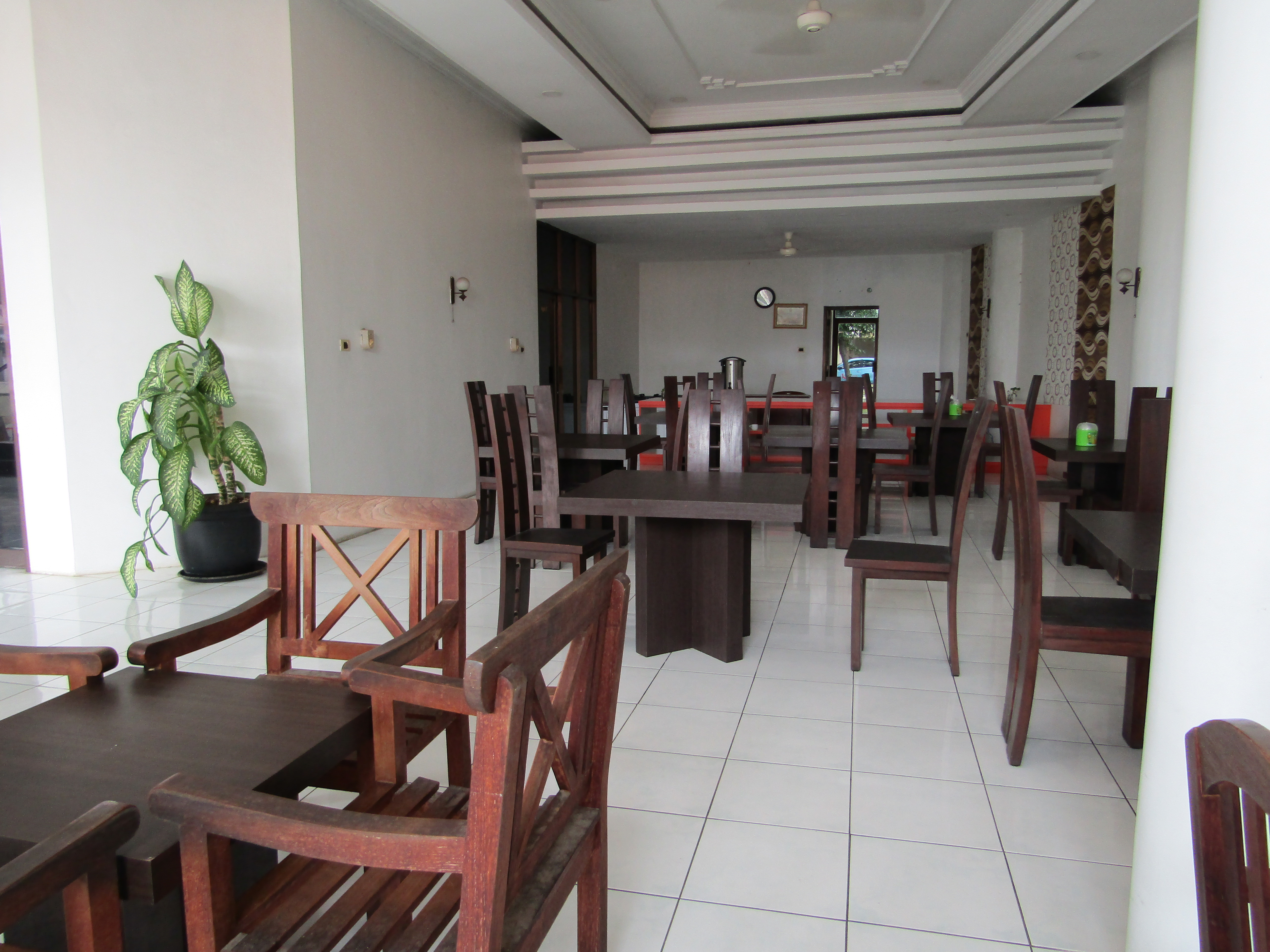 Hotel Kencana Jaya by ZUZU