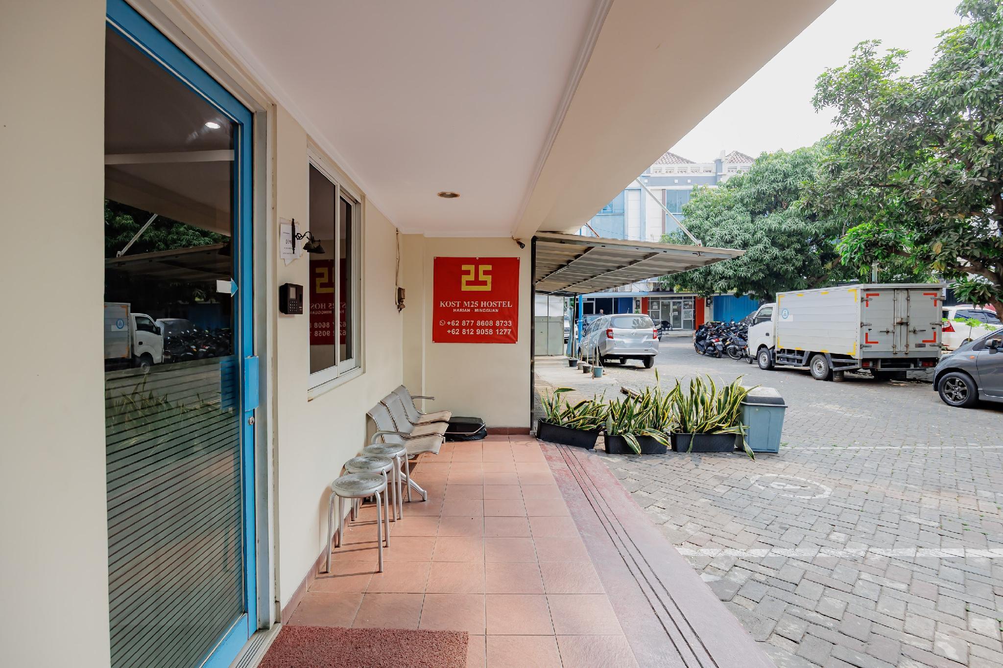 Public Area 5, Formerly RedDoorz Soekarno Hatta Airport, Tangerang
