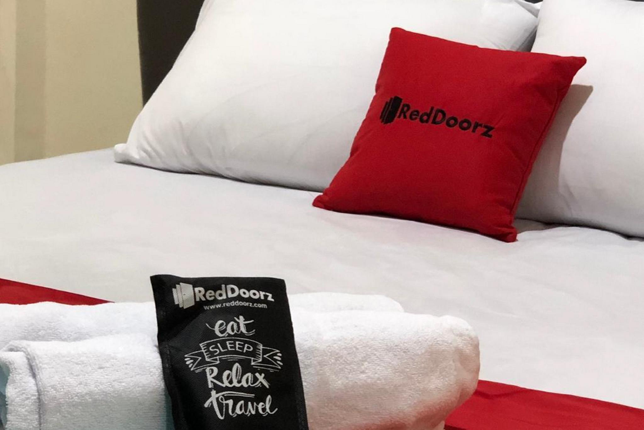 Bedroom 2, Formerly RedDoorz near RS Adam Malik Medan 2, Medan