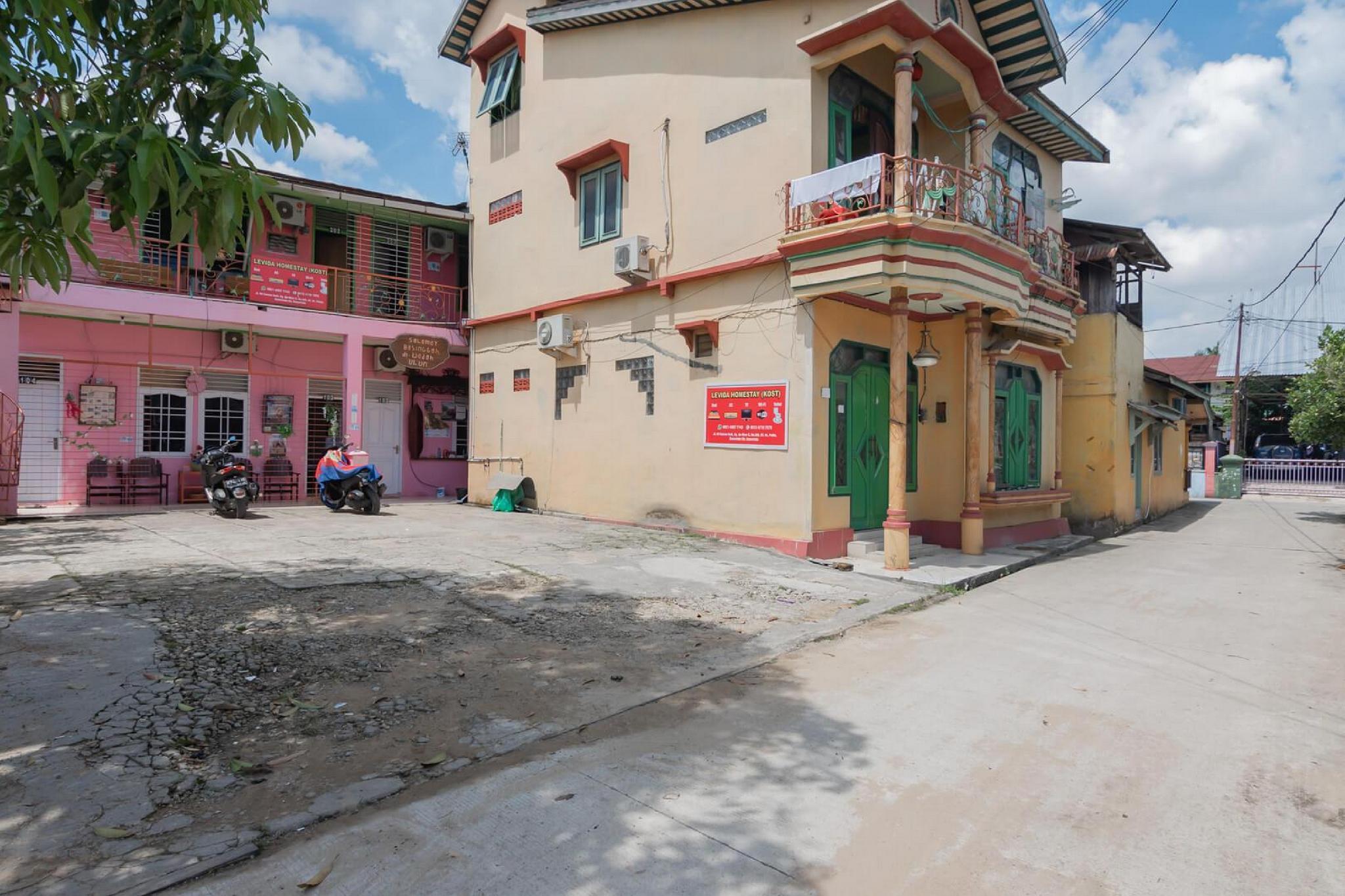 Exterior & Views 3, Homestay Levida, Samarinda