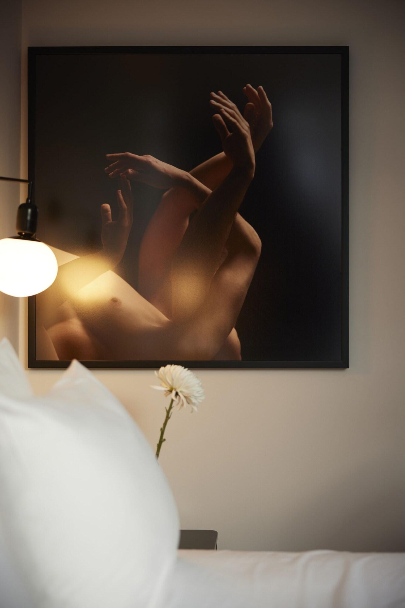 Teight Hotel - photo