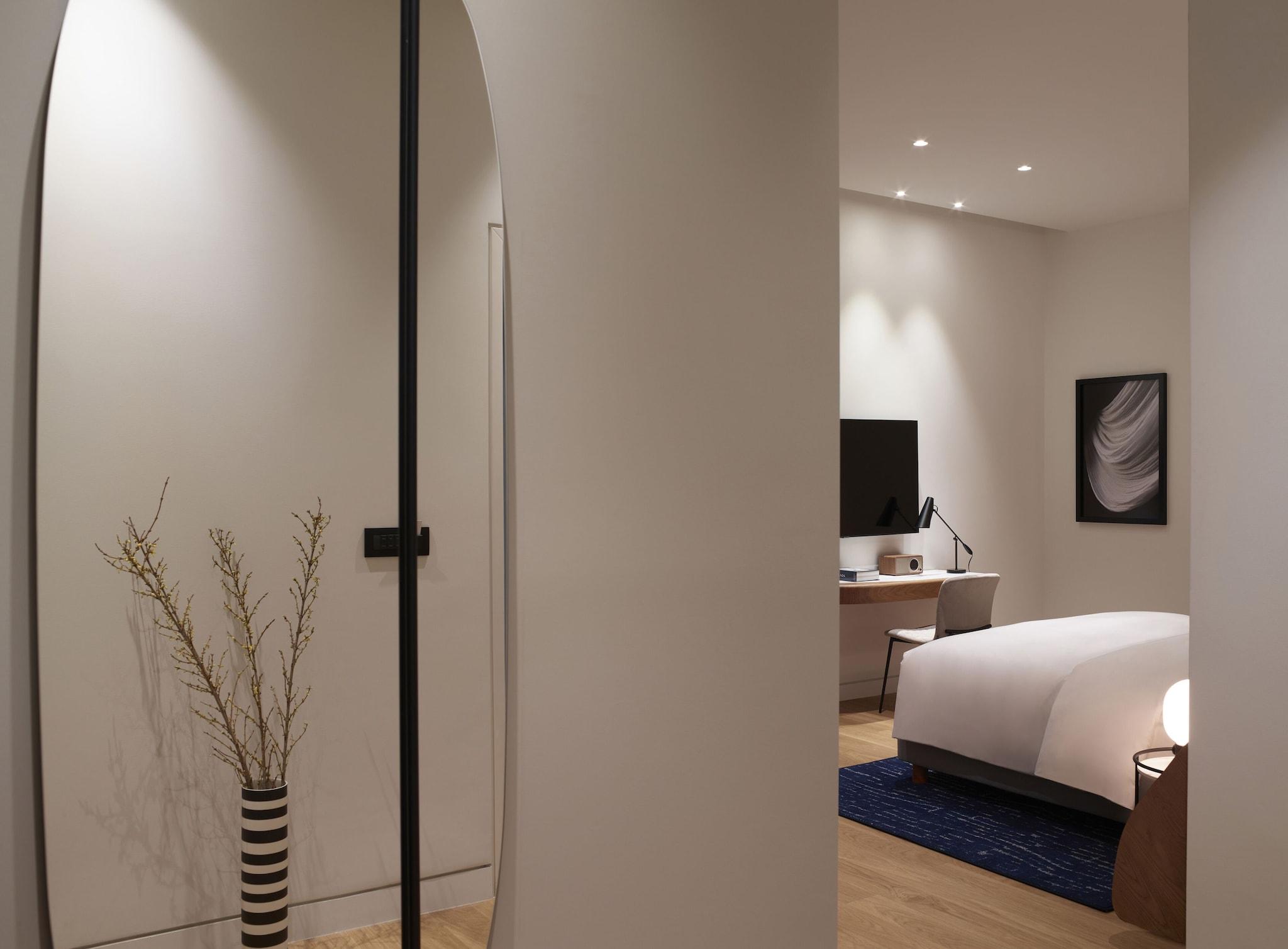 xenodocheio Milos by null