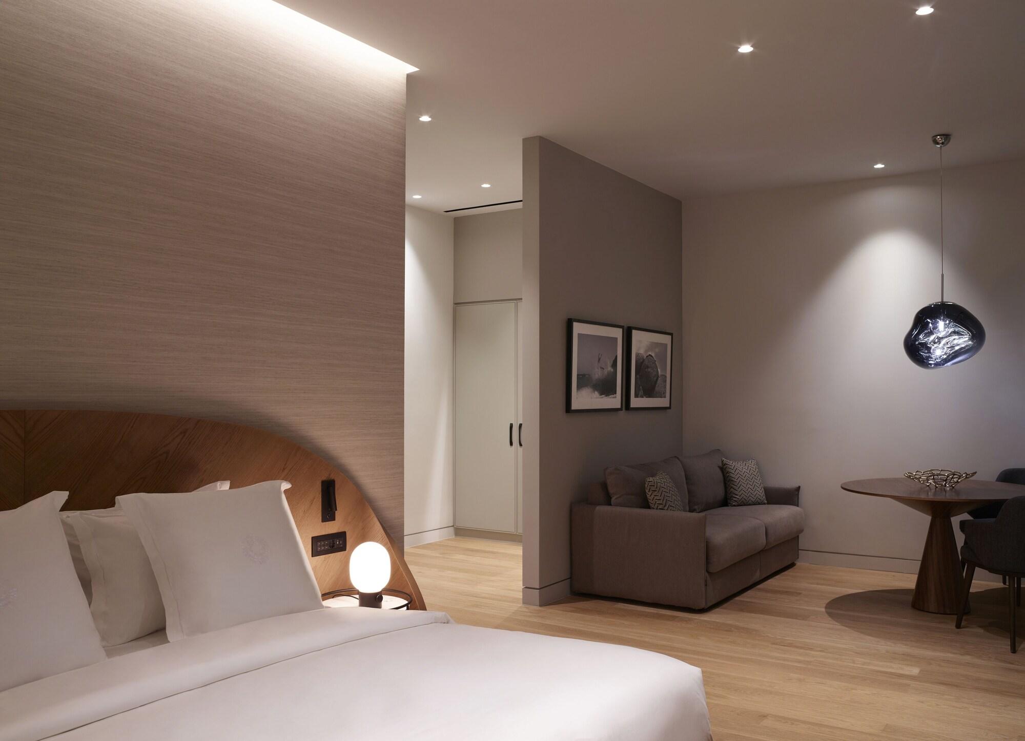 xenodocheio Milos by null