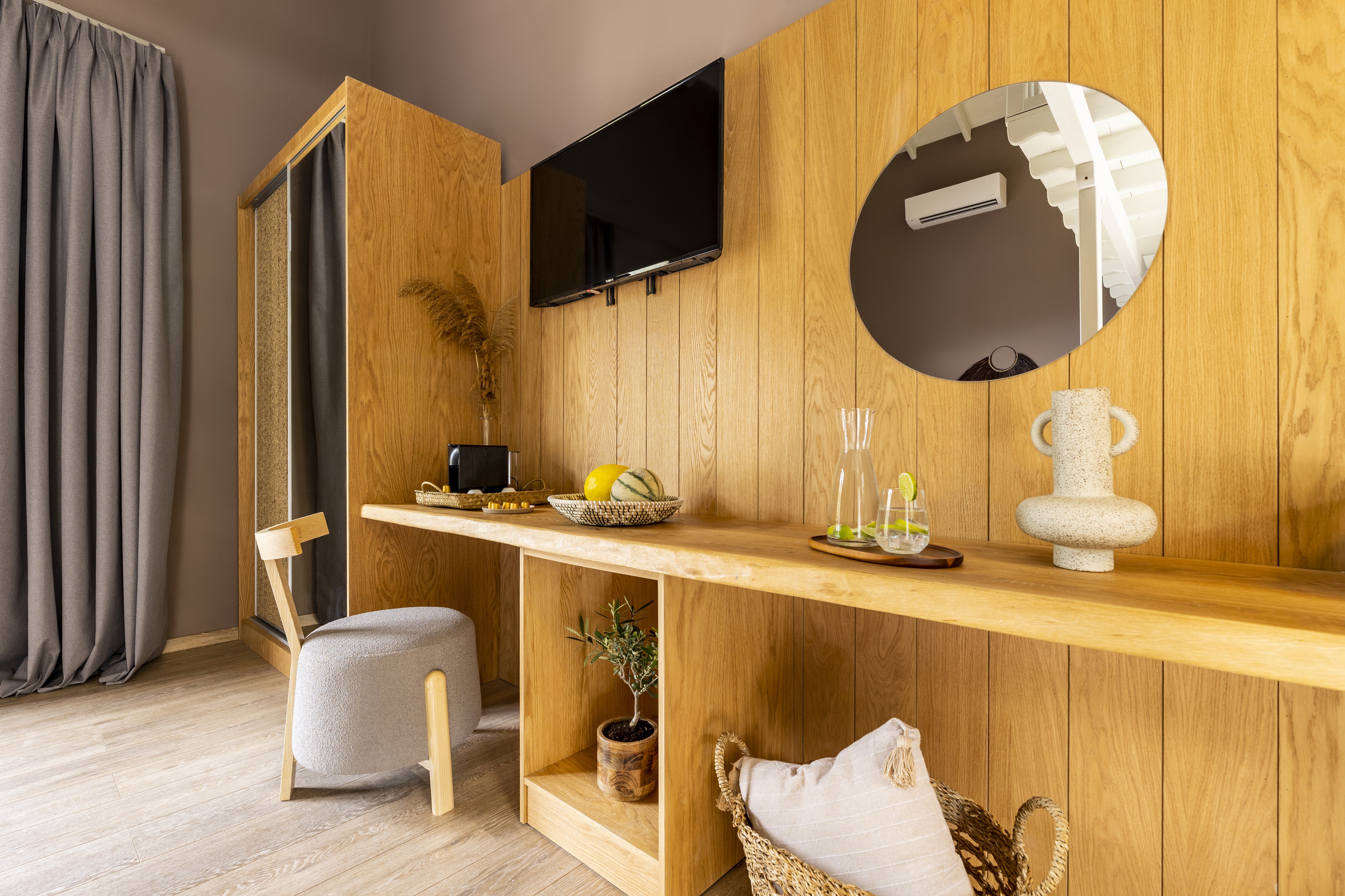 Avaton Suites & Villas