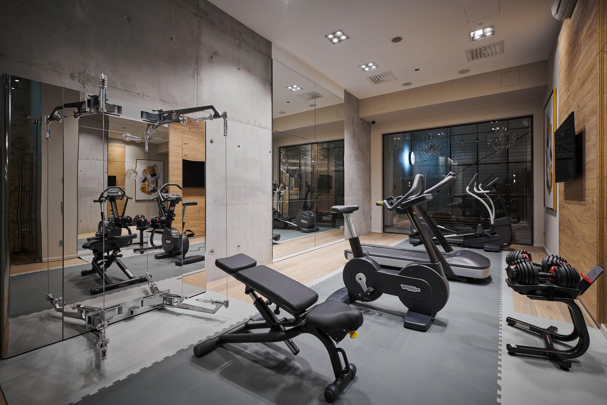 H15 Palace Hotel by null