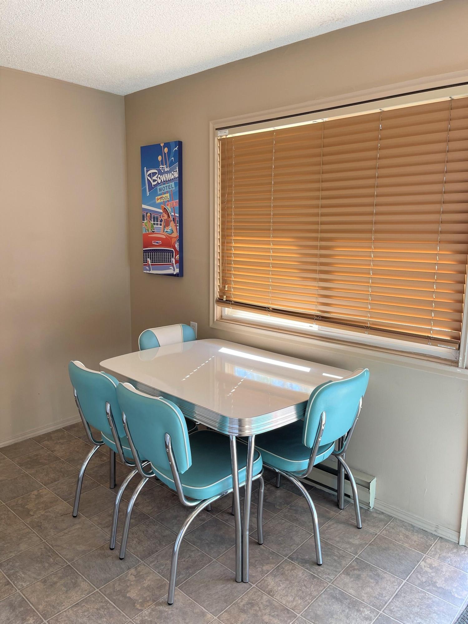 Bowmont Motel by null