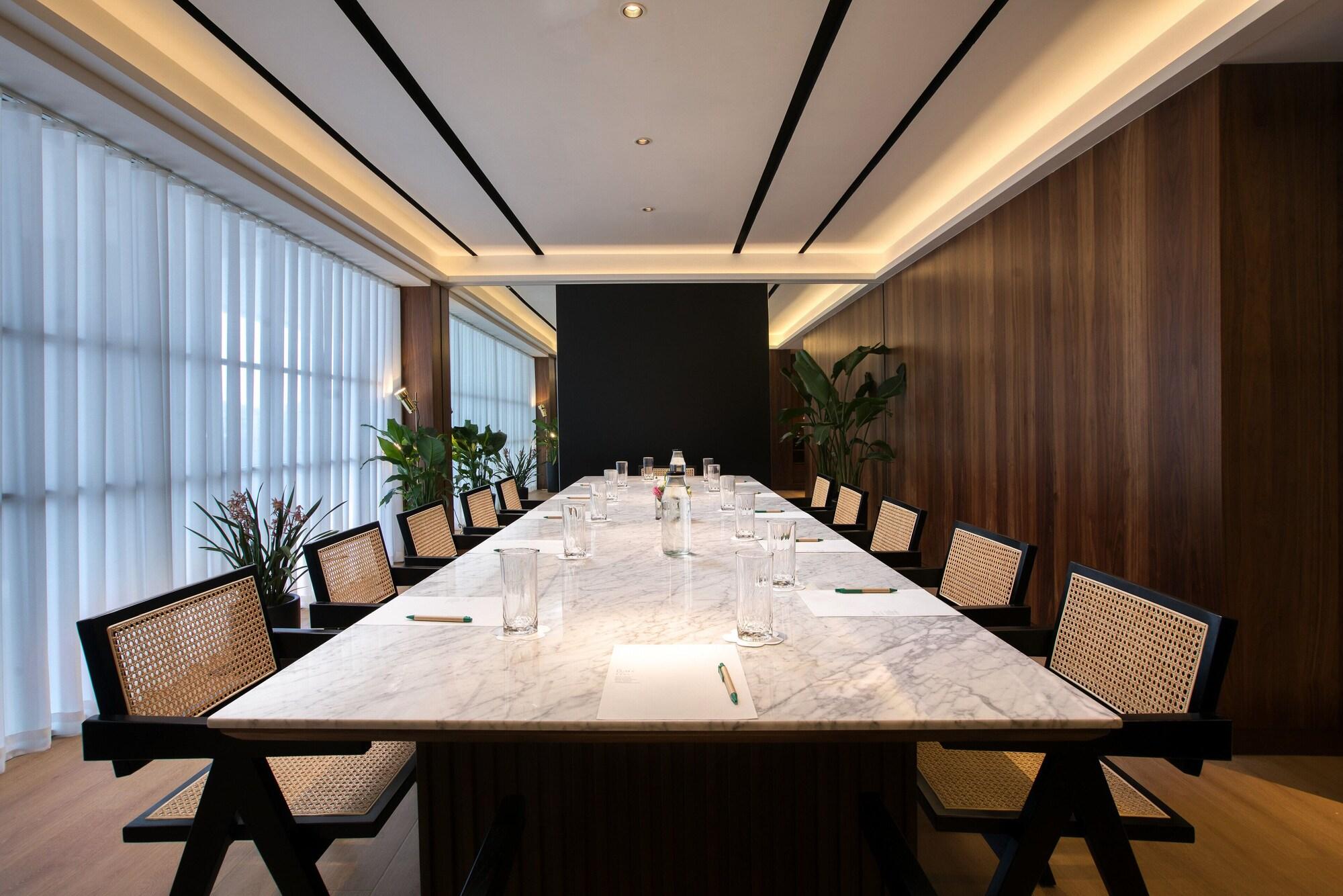 The LUMA Hotel - A Member of Design Hotels by null