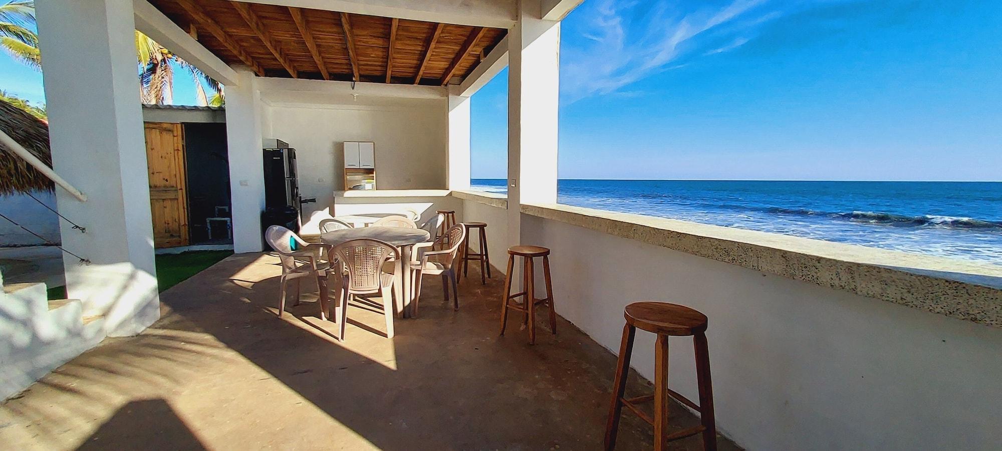 Aqua Vista Beach House