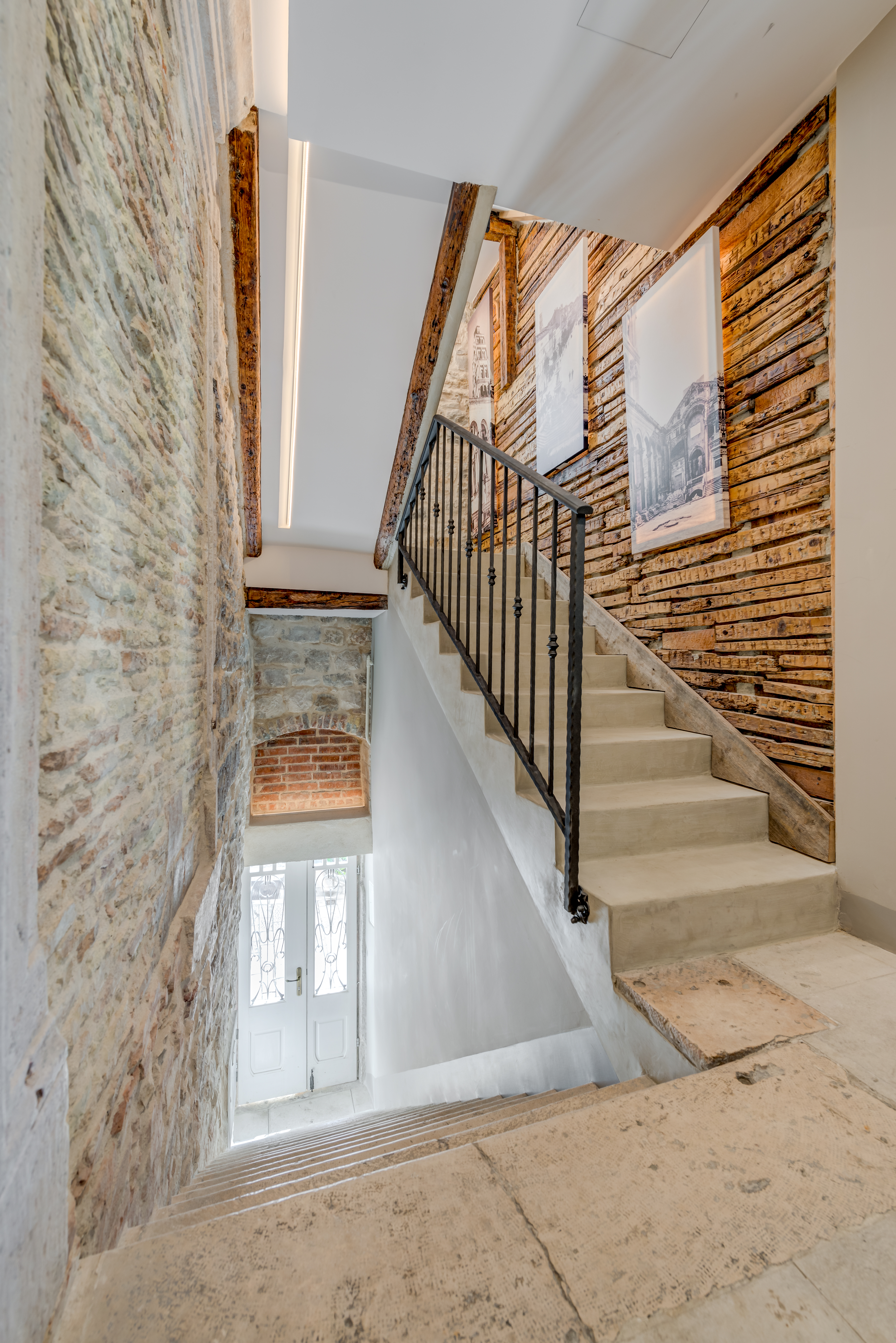 Split Palace Luxury Retreat