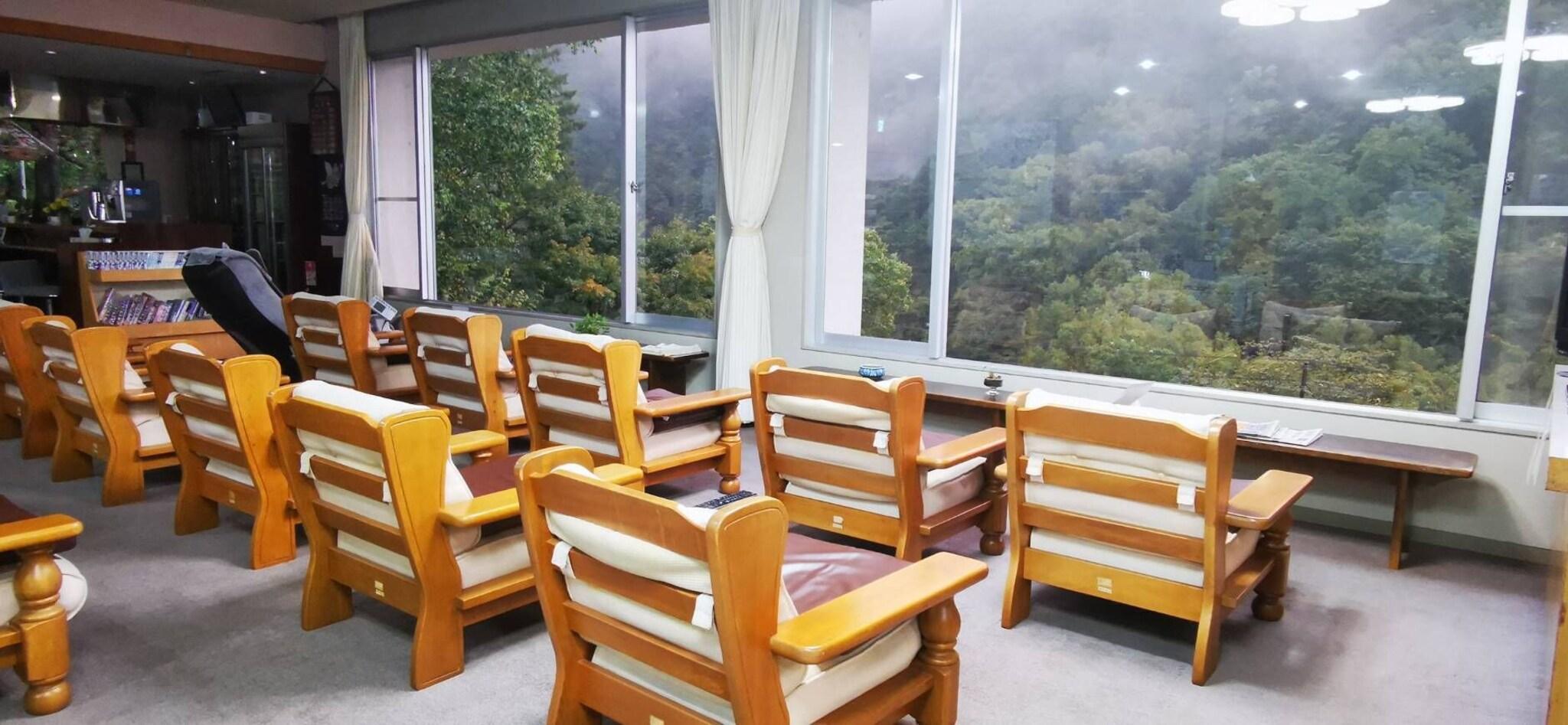 Shiozawa Onsen Shichihokan