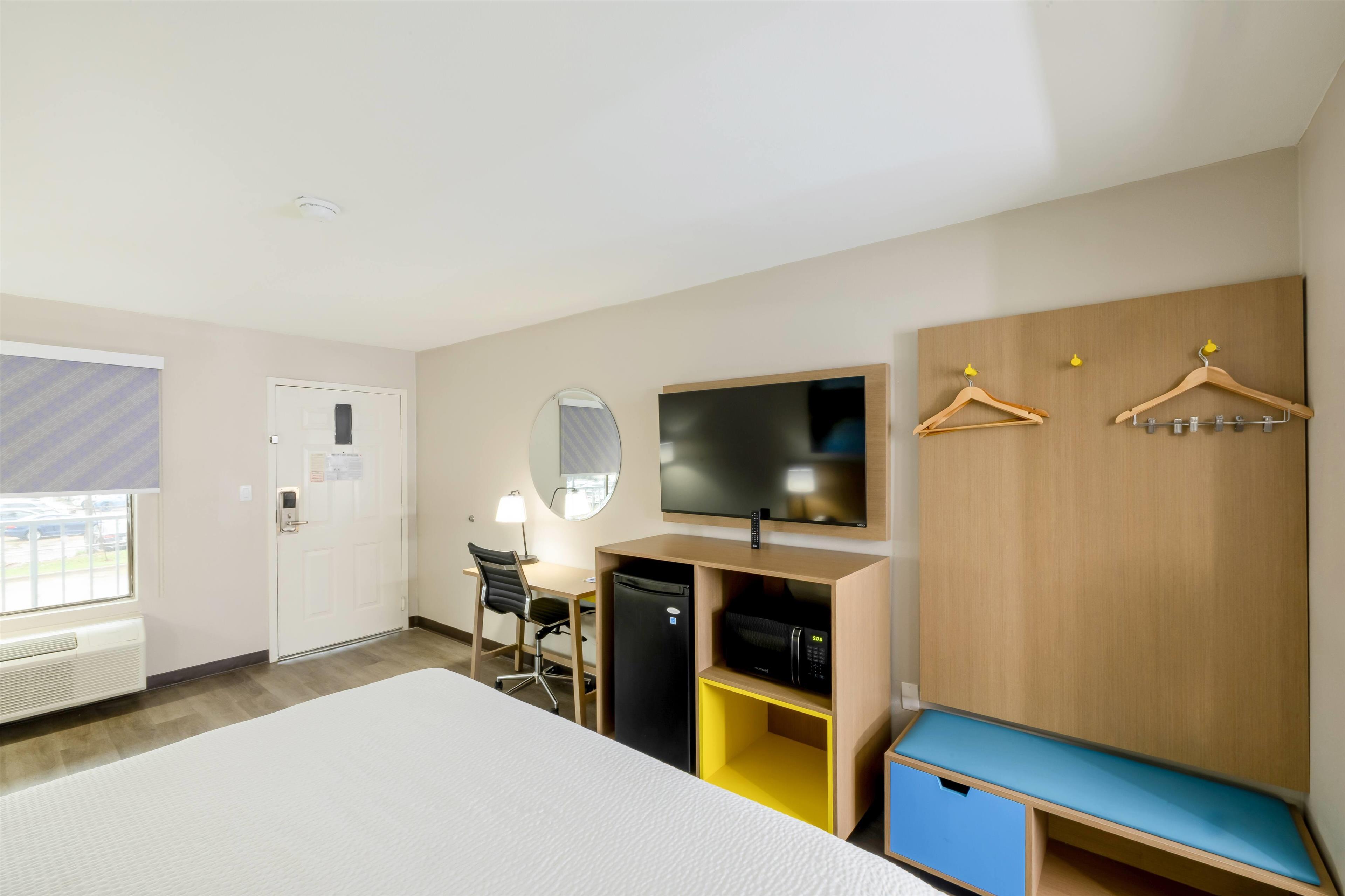 Days Inn & Suites By Wyndham Bossier City