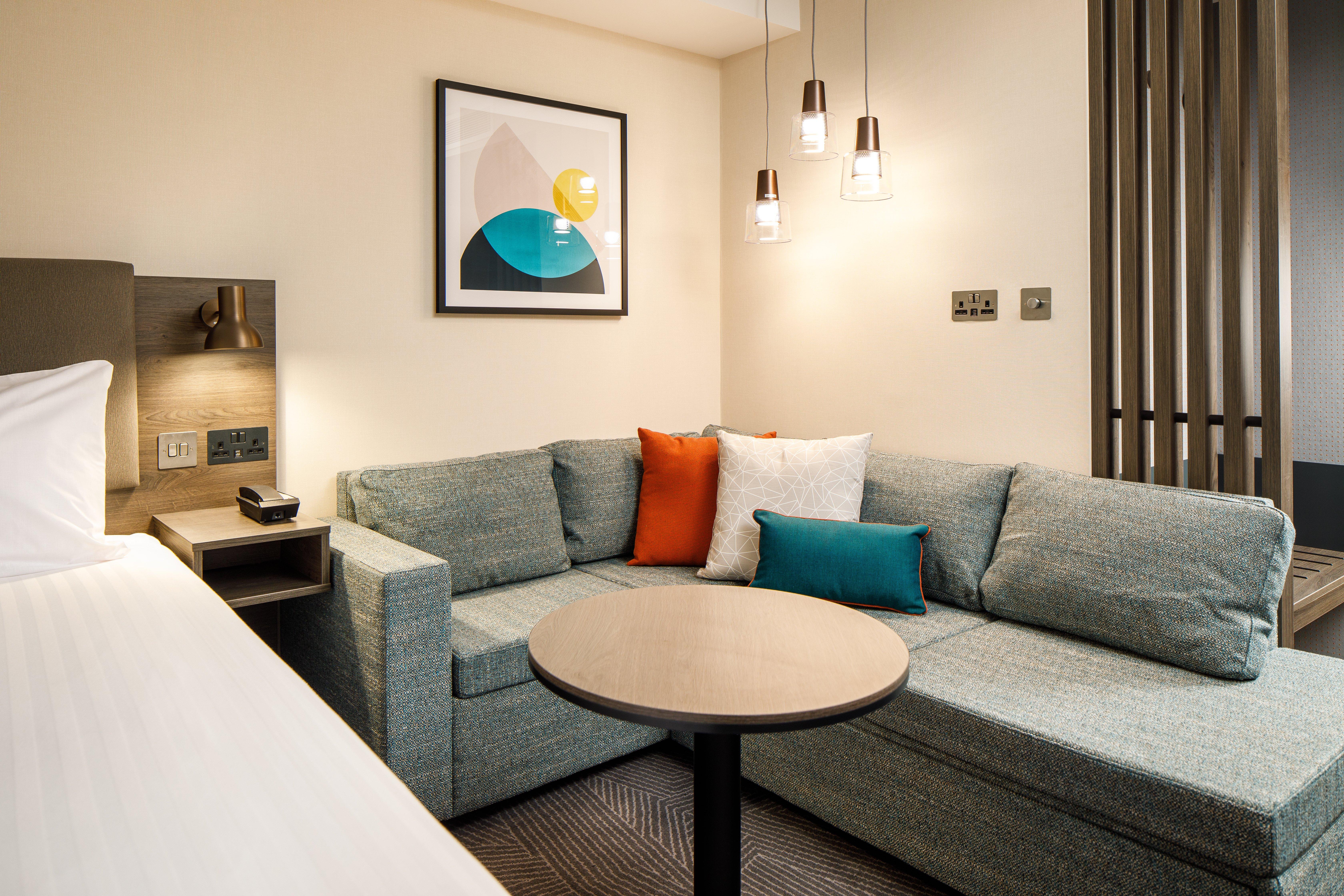Holiday Inn Manchester Airport
