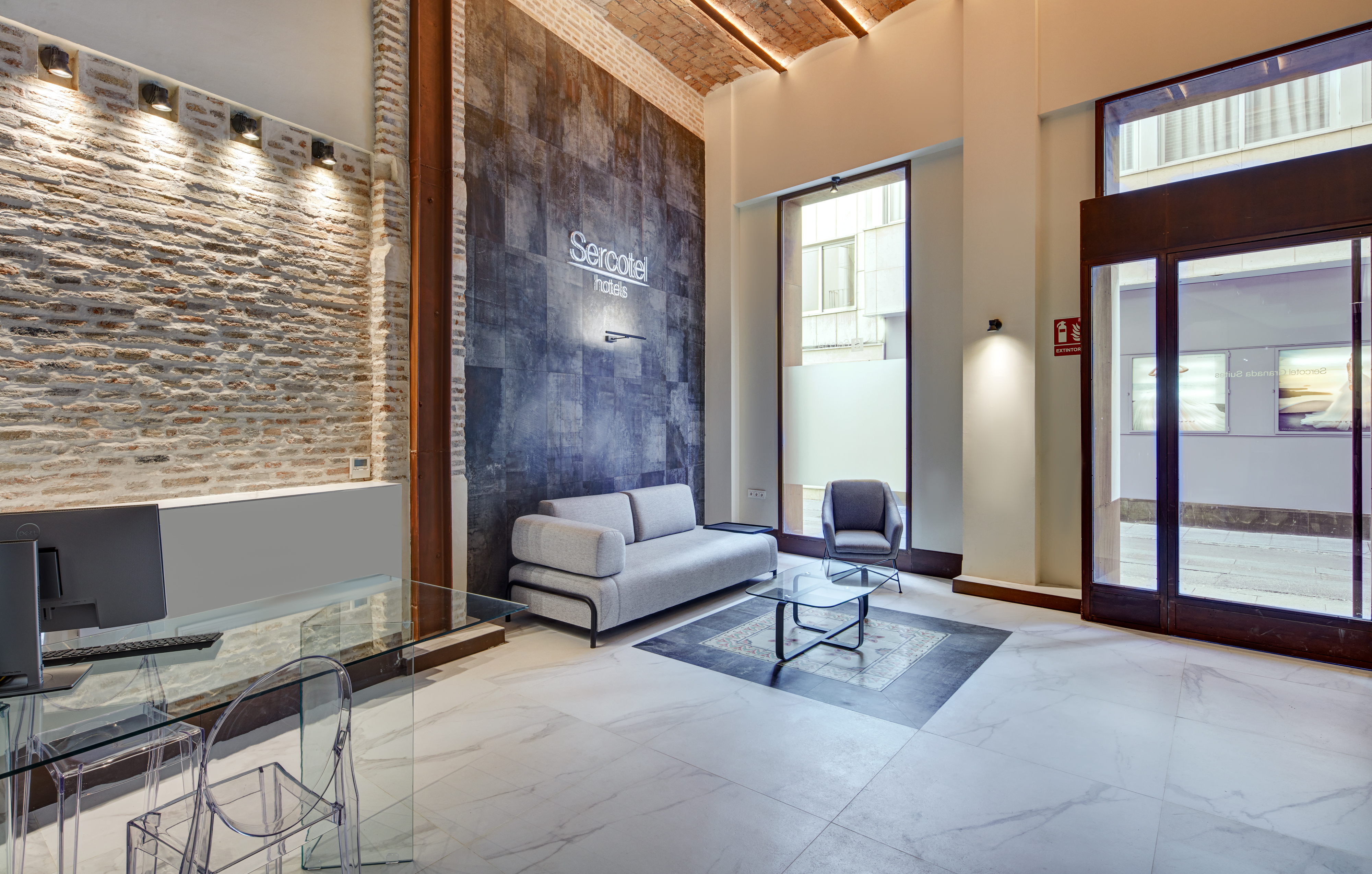 Sercotel Granada Suites