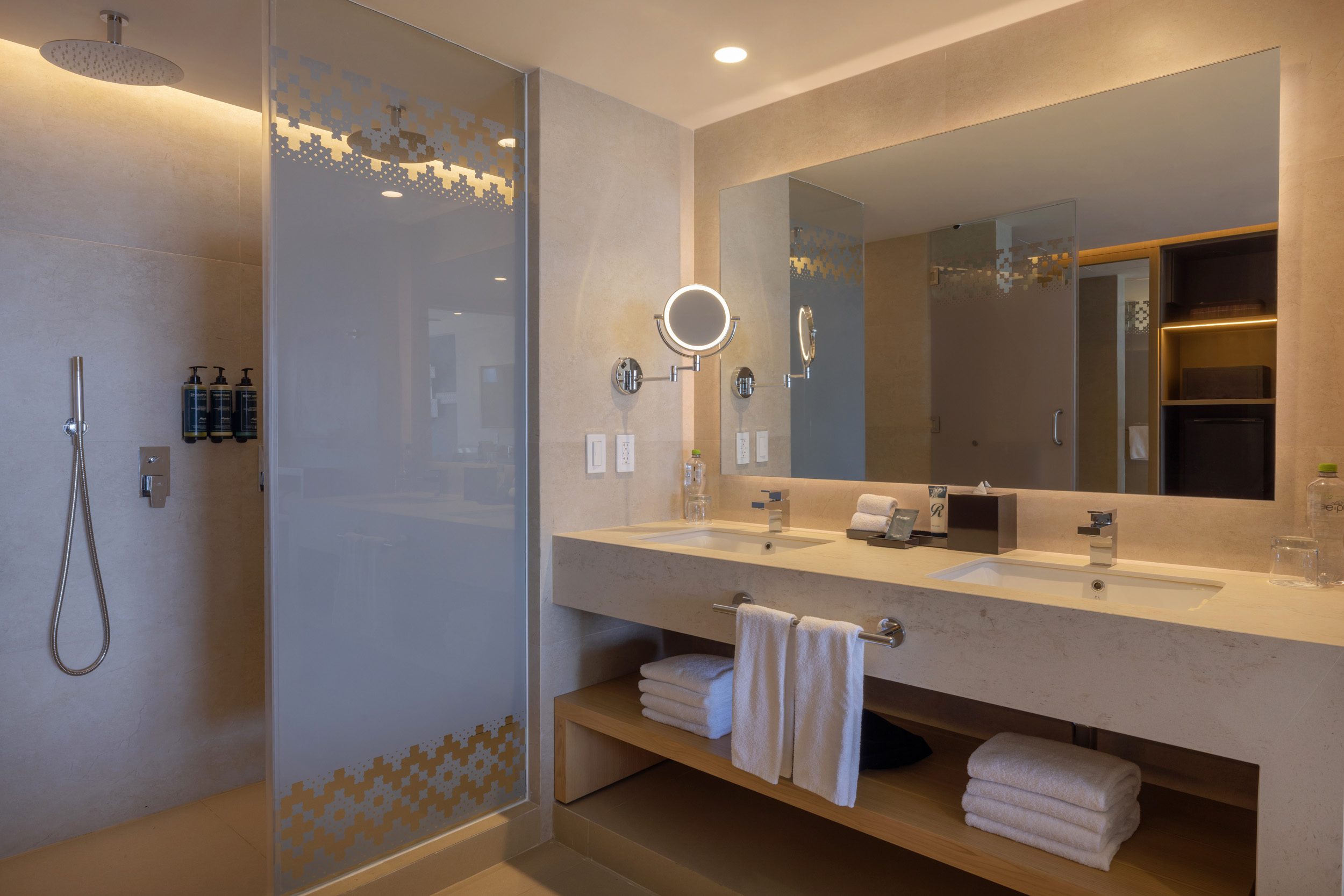 Royalton Splash Riviera Cancun, An Autograph Collection All-Inclusive Resort by null