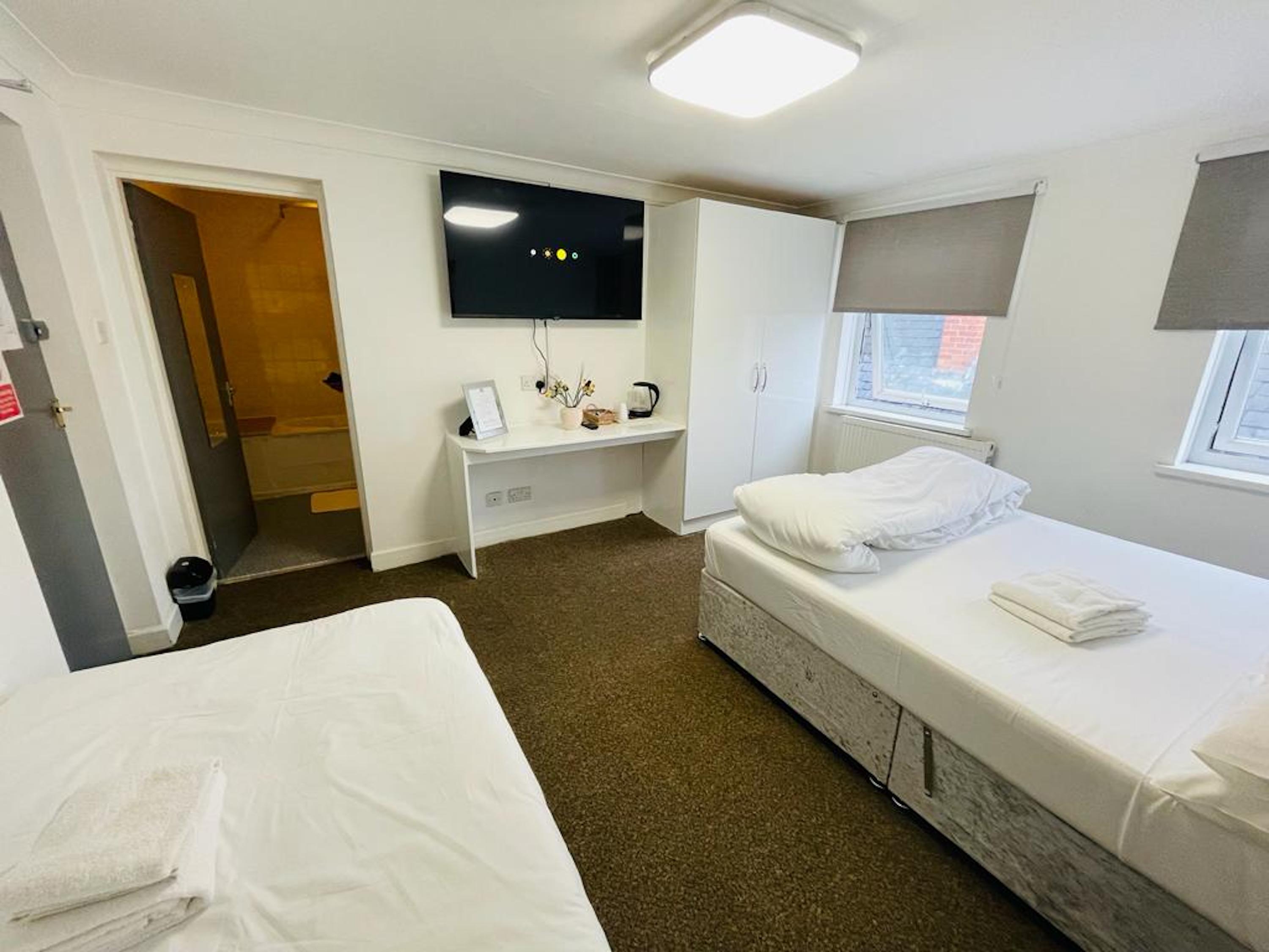 Star Hotel, South Leicester