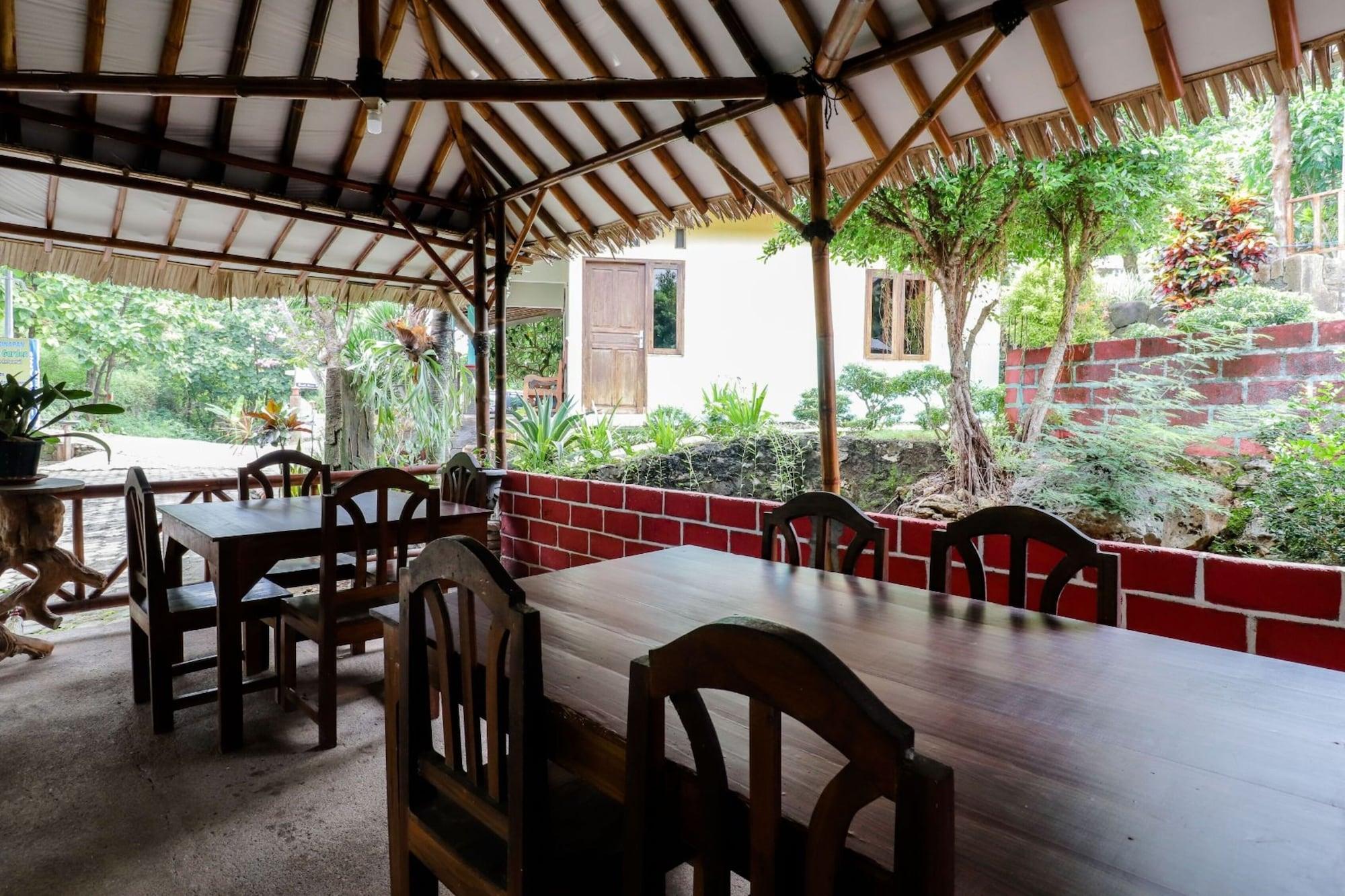 Rock Garden Homestay & Resto by ZUZU