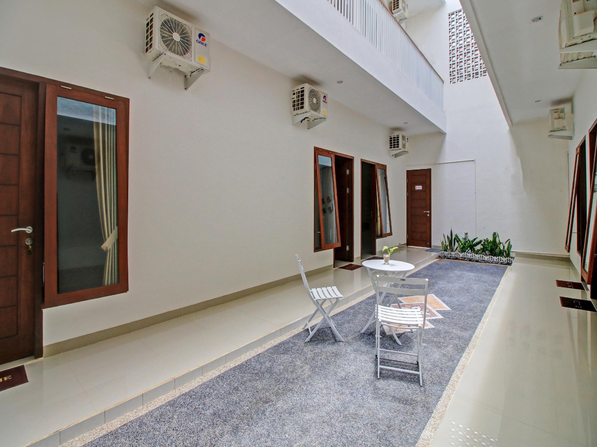 90820 Madania Guesthouse Syariah