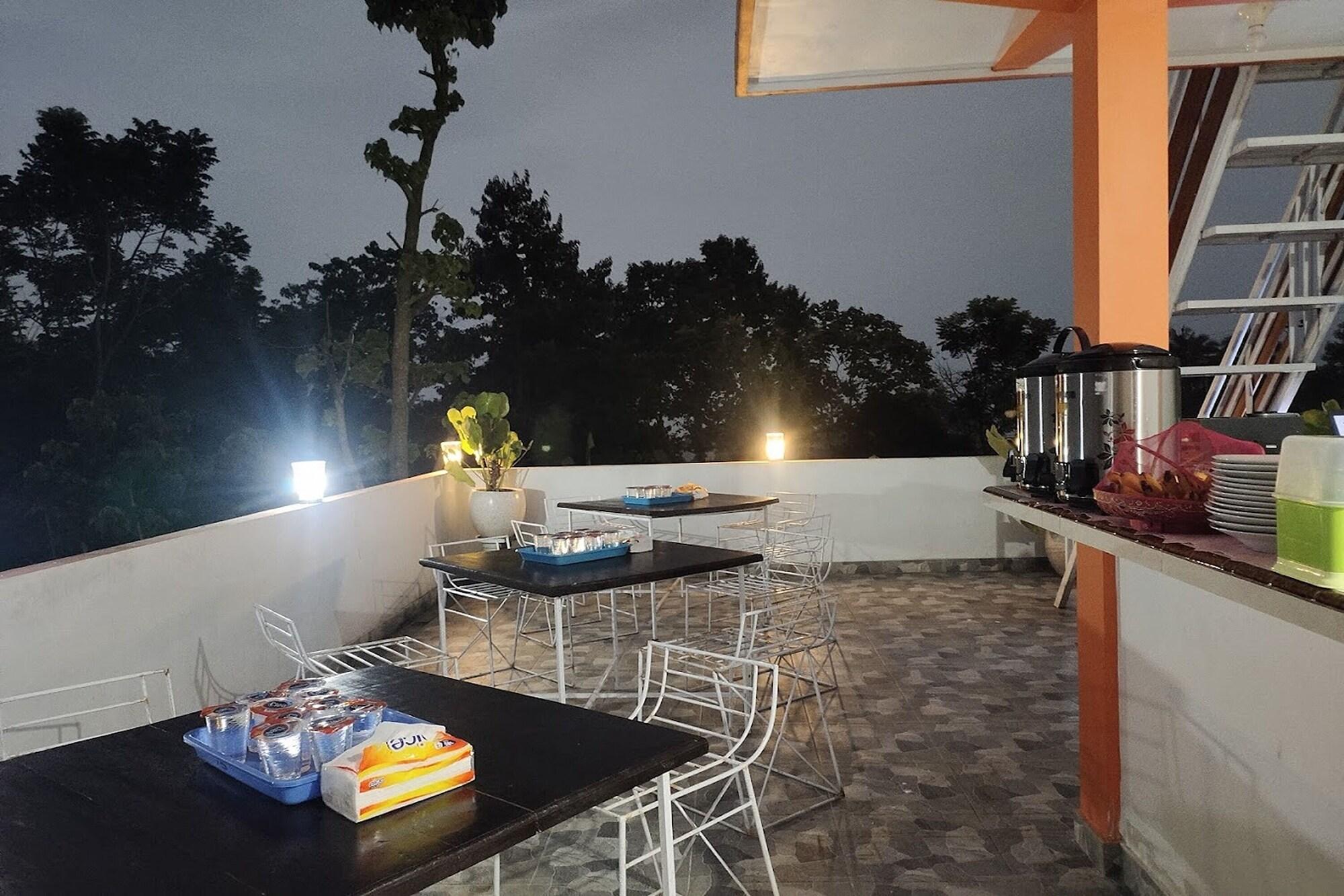 Rizky Bromo Homestay by ZUZU