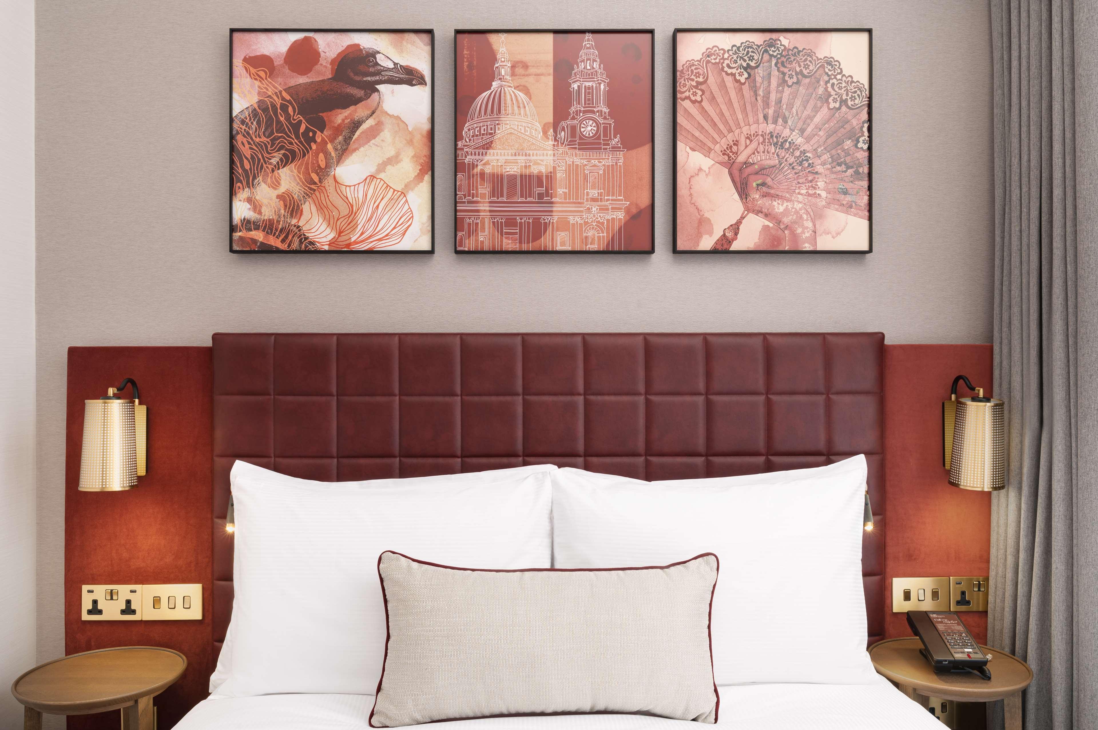 Imagem da galeria de Lost Property St  Paul'S London, Curio Collection
