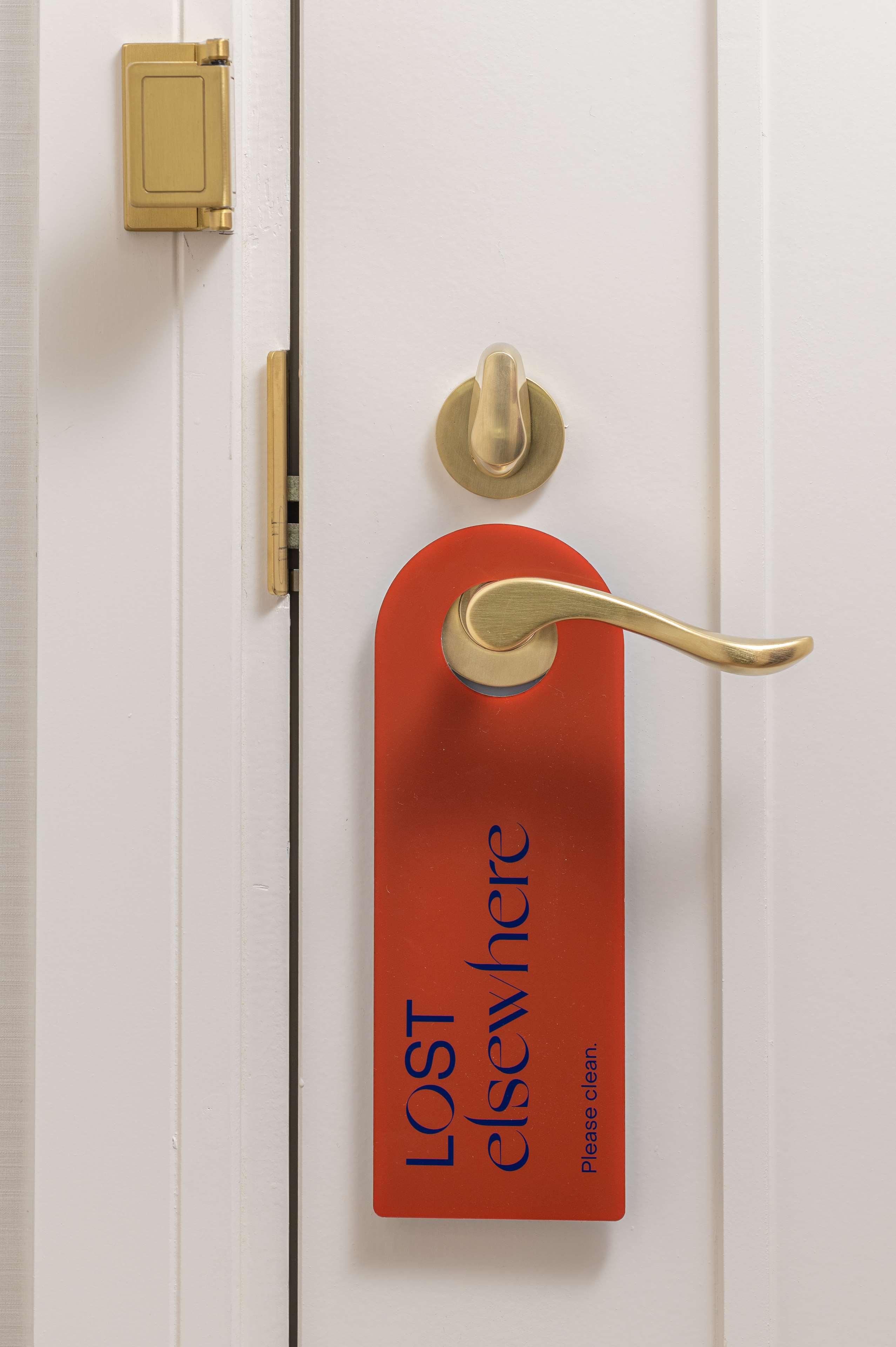 Imagem da galeria de Lost Property St  Paul'S London, Curio Collection