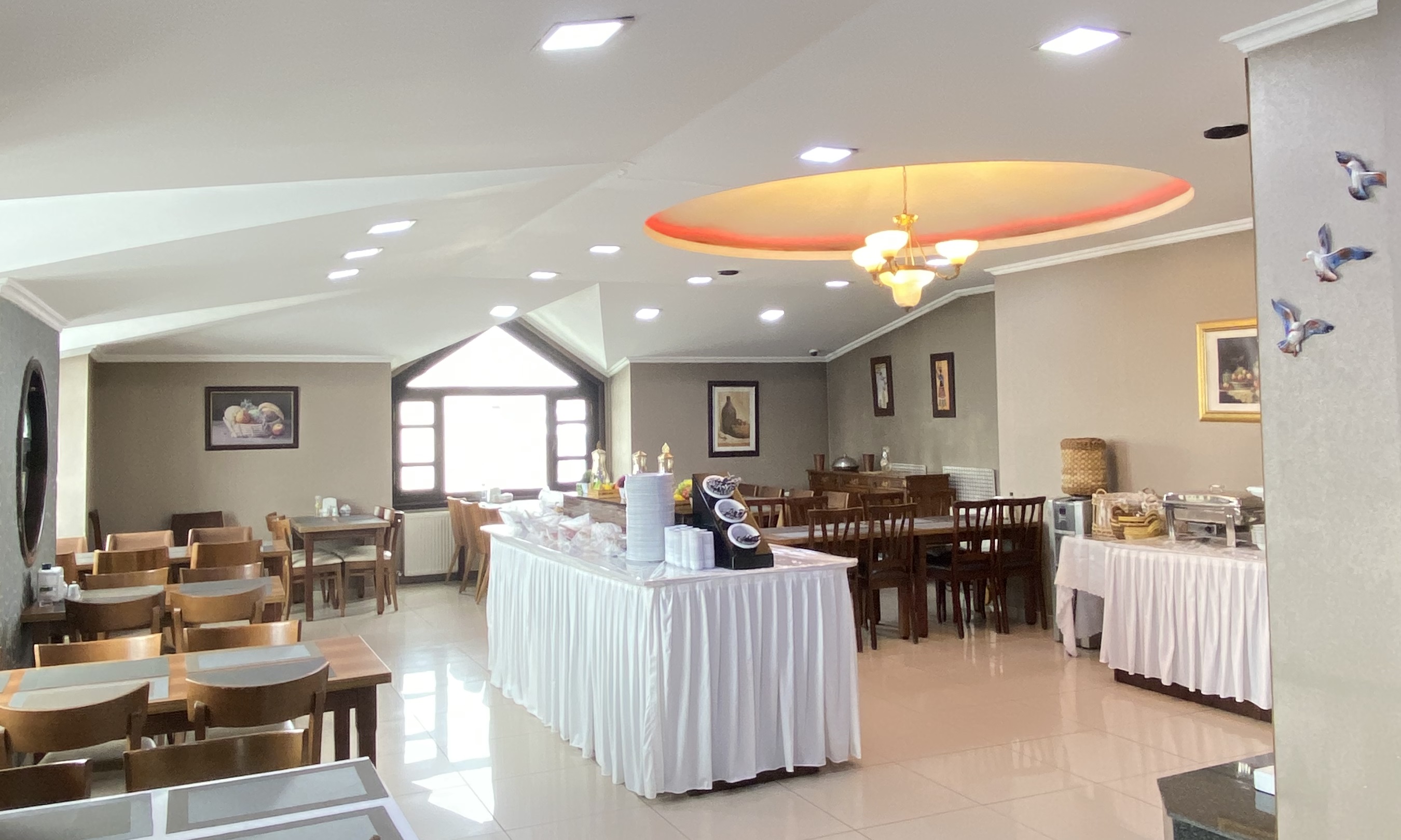 Hotel Kent Ani