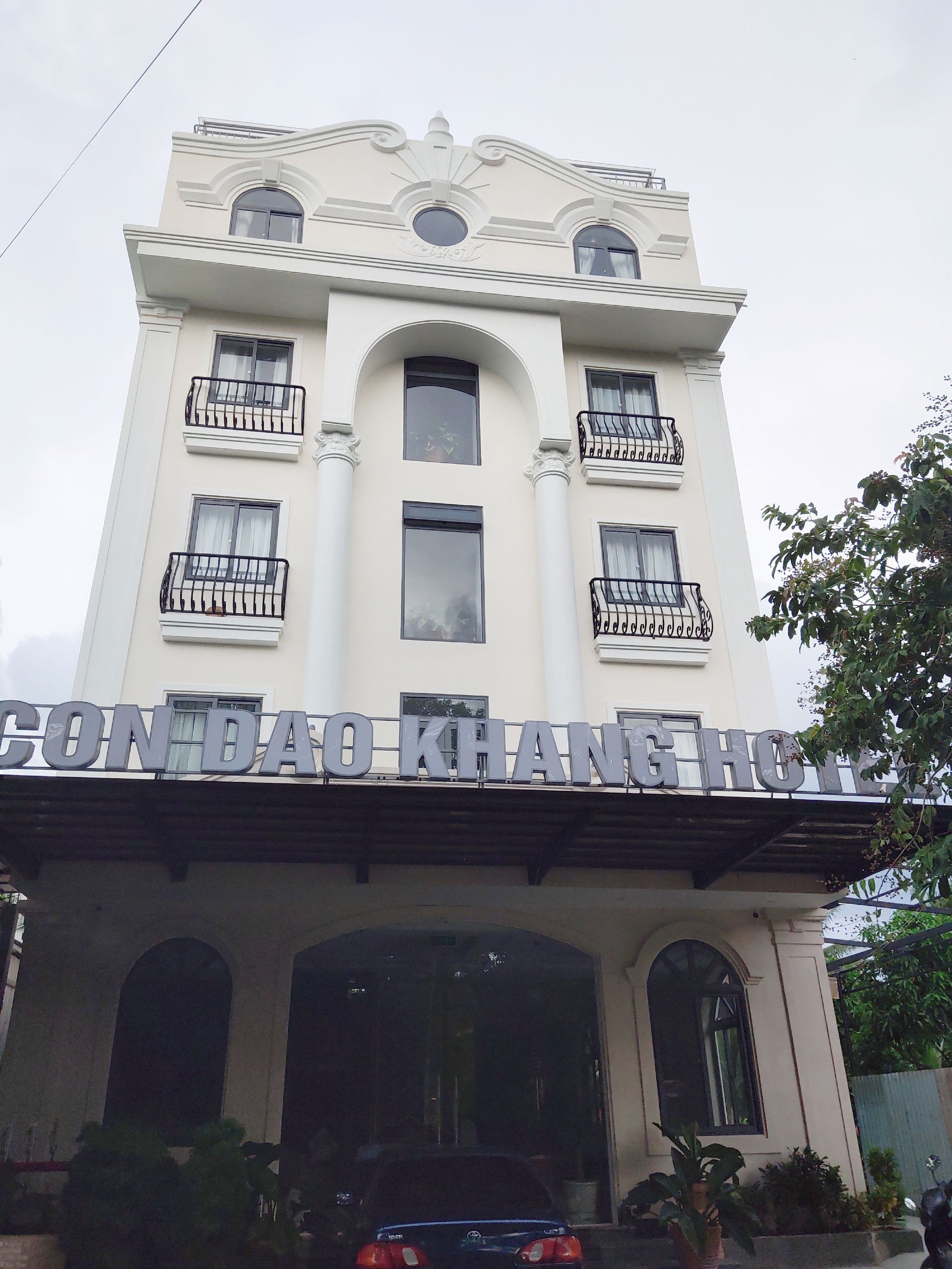 Khang Hotel Con Dao by ZUZU