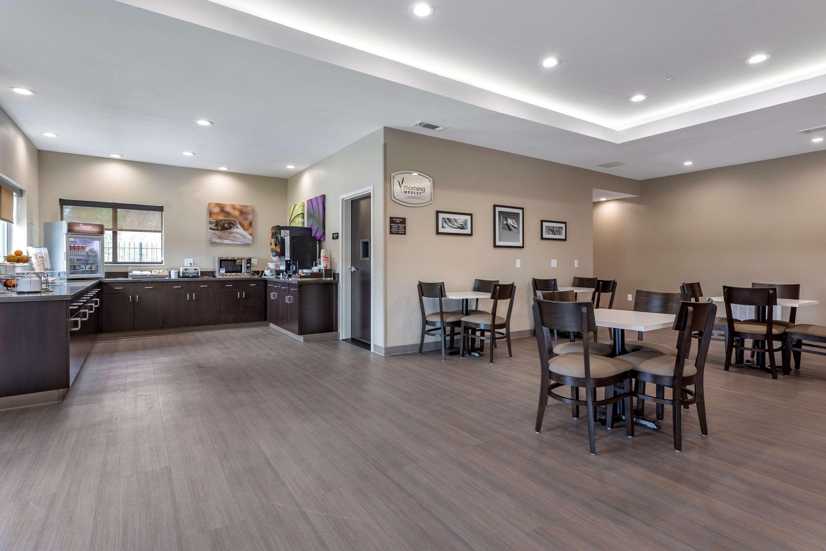 Sleep Inn & Suites Crosby