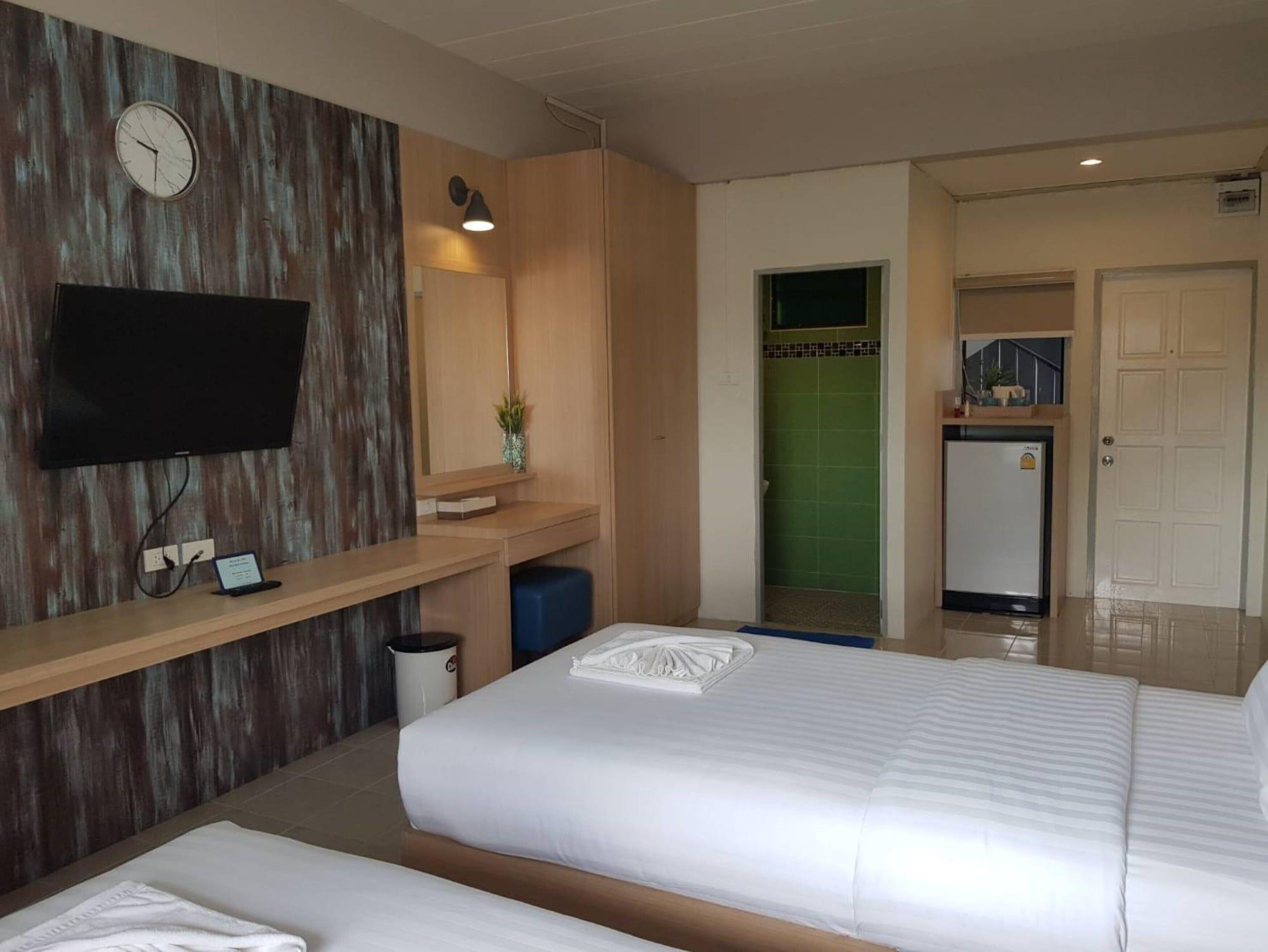 Blue Bed Pattaya SHA by ZUZU