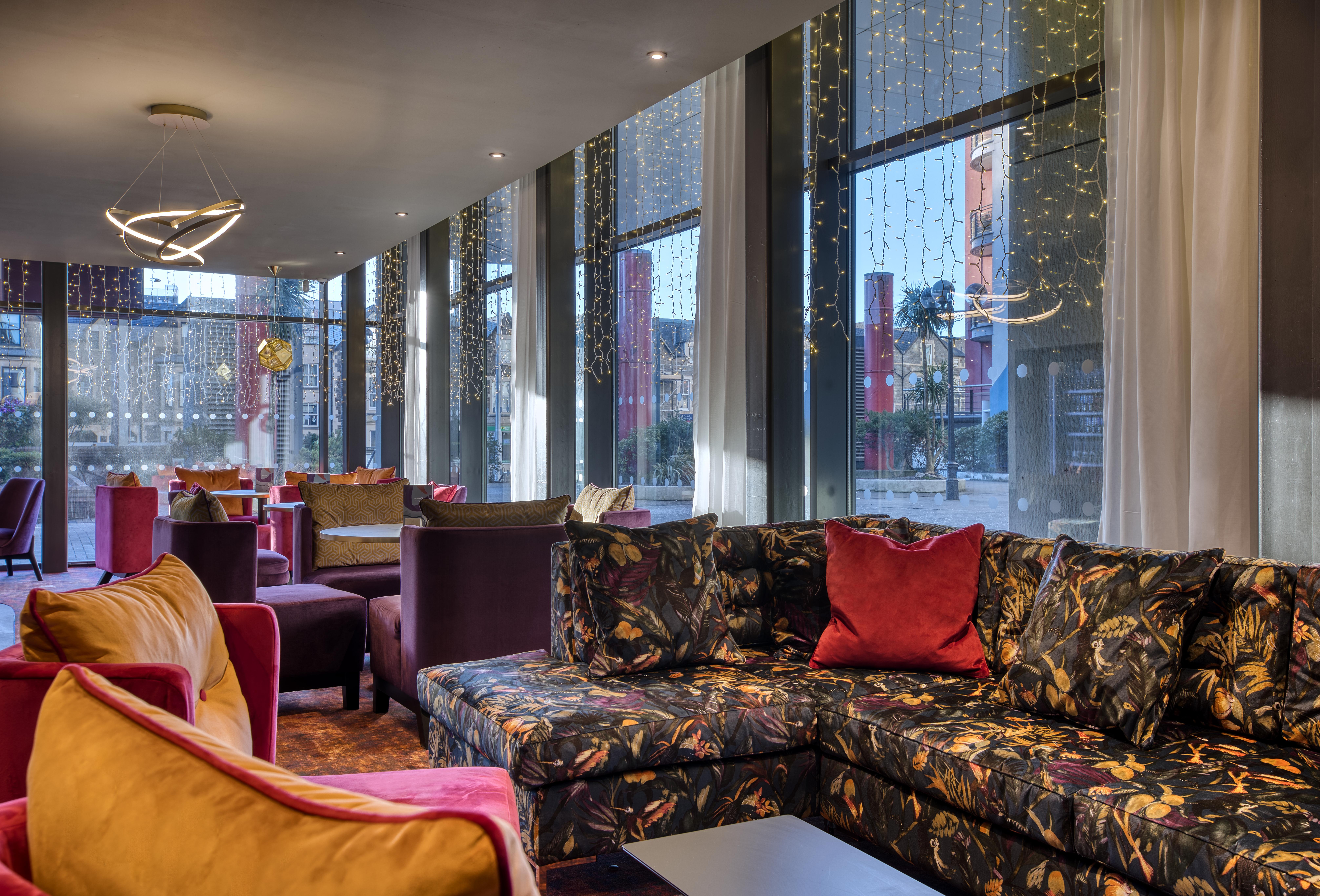Premier Inn Cardiff City Centre (Queen Street)