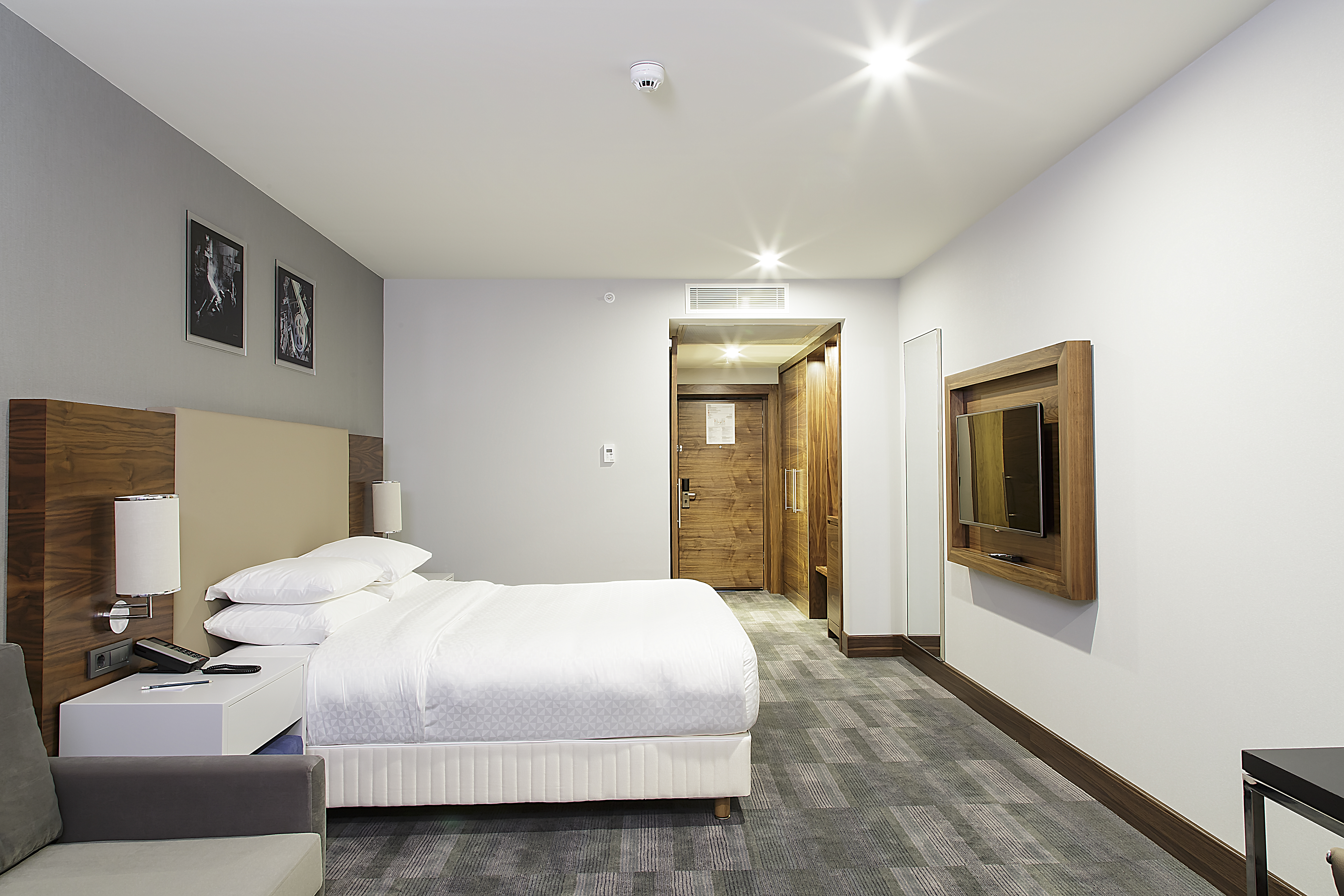 Bof Hotels Business