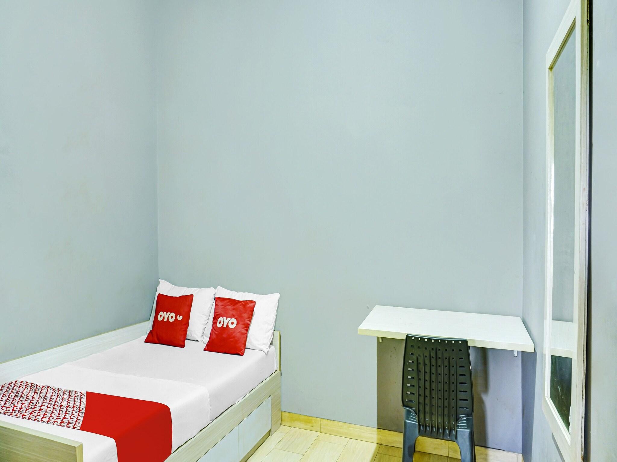 SPOT ON 91205 Rindang Guesthouse Syariah