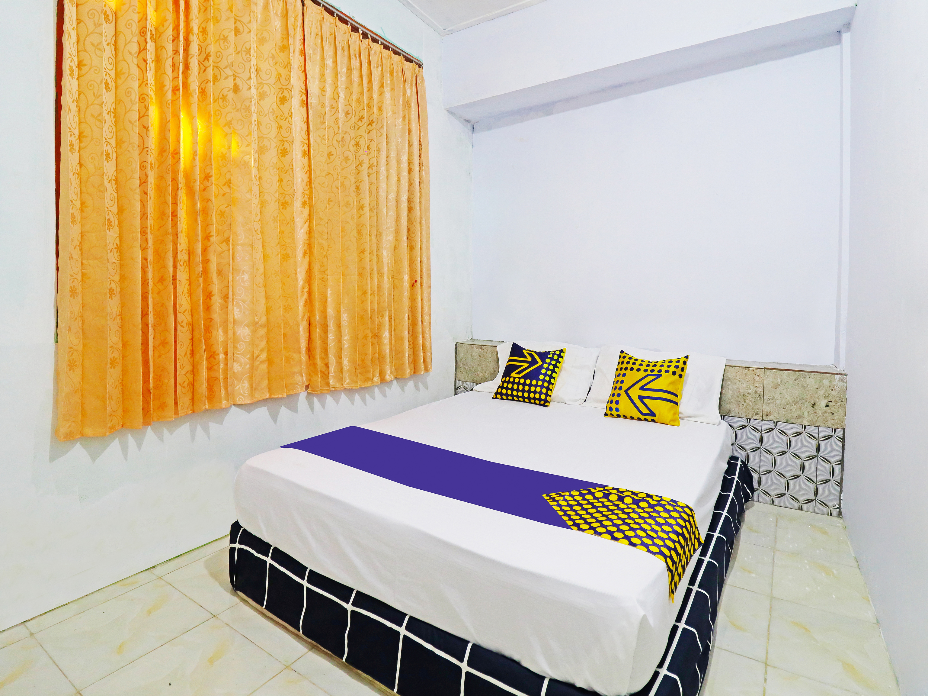 SPOT ON 91222 Kanjeng Mami Homestay Syaria