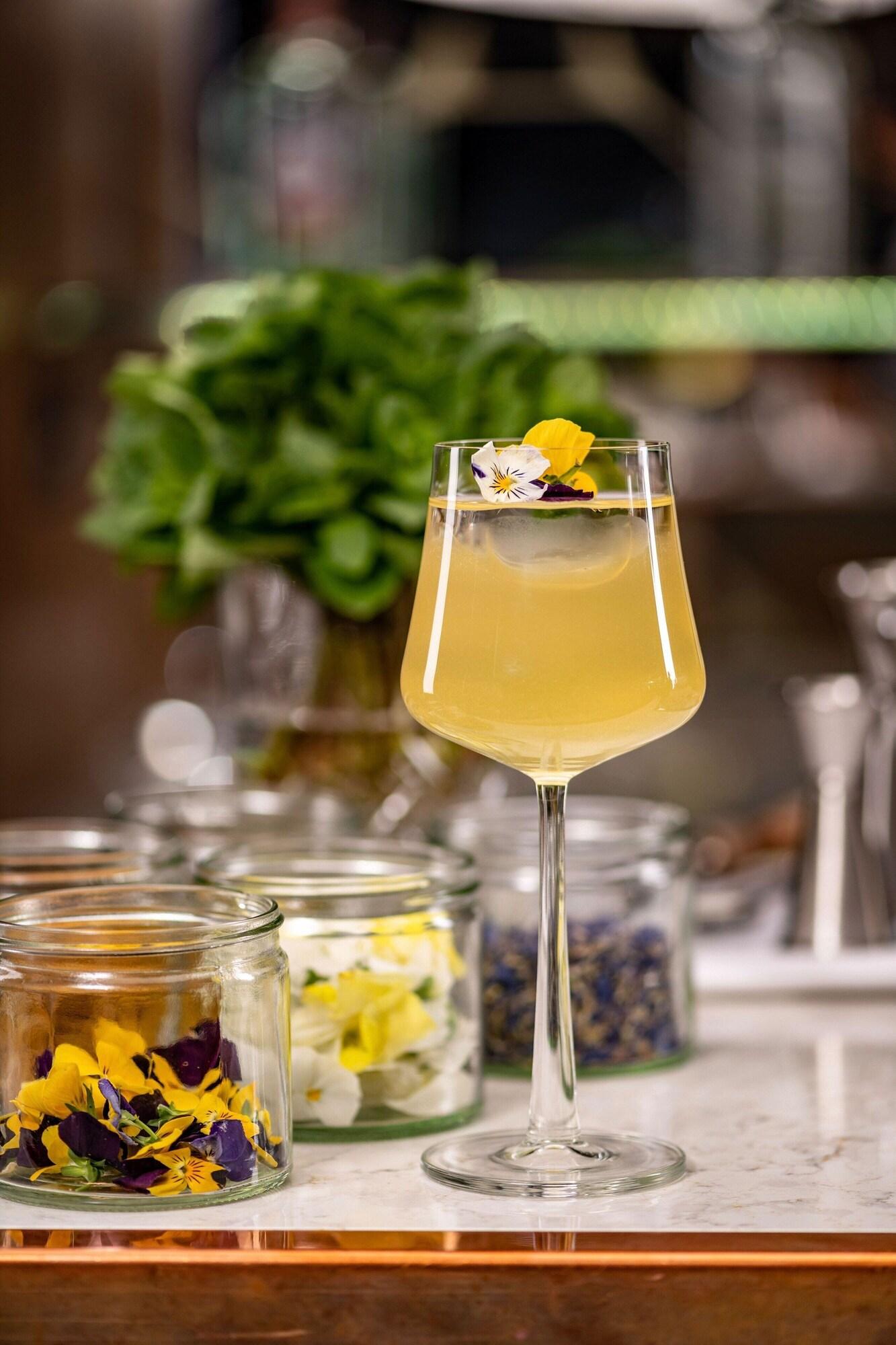 The Memphian, a Tribute Portfolio Hotel by null