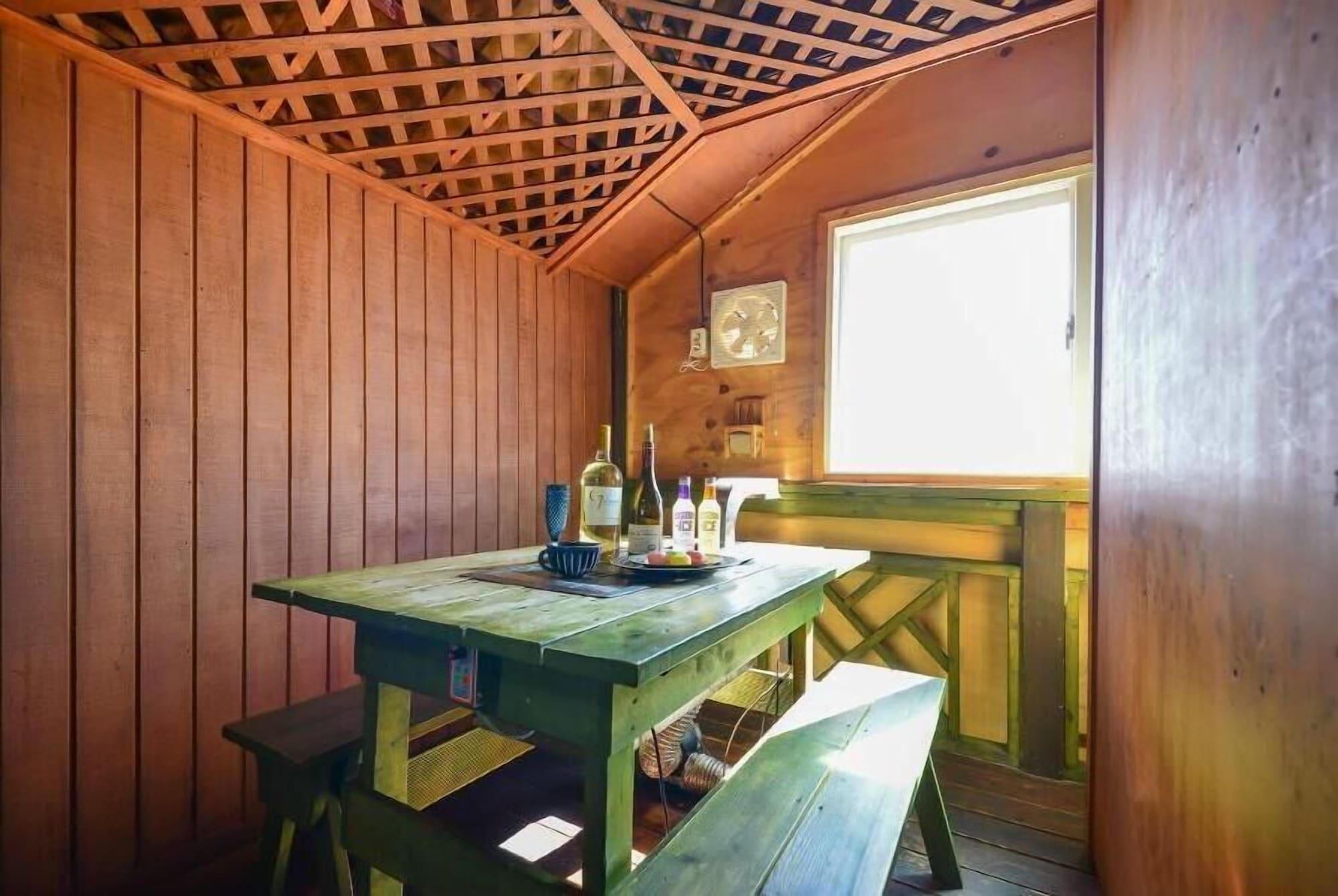 Ganghwa Dongmak Spa Pension