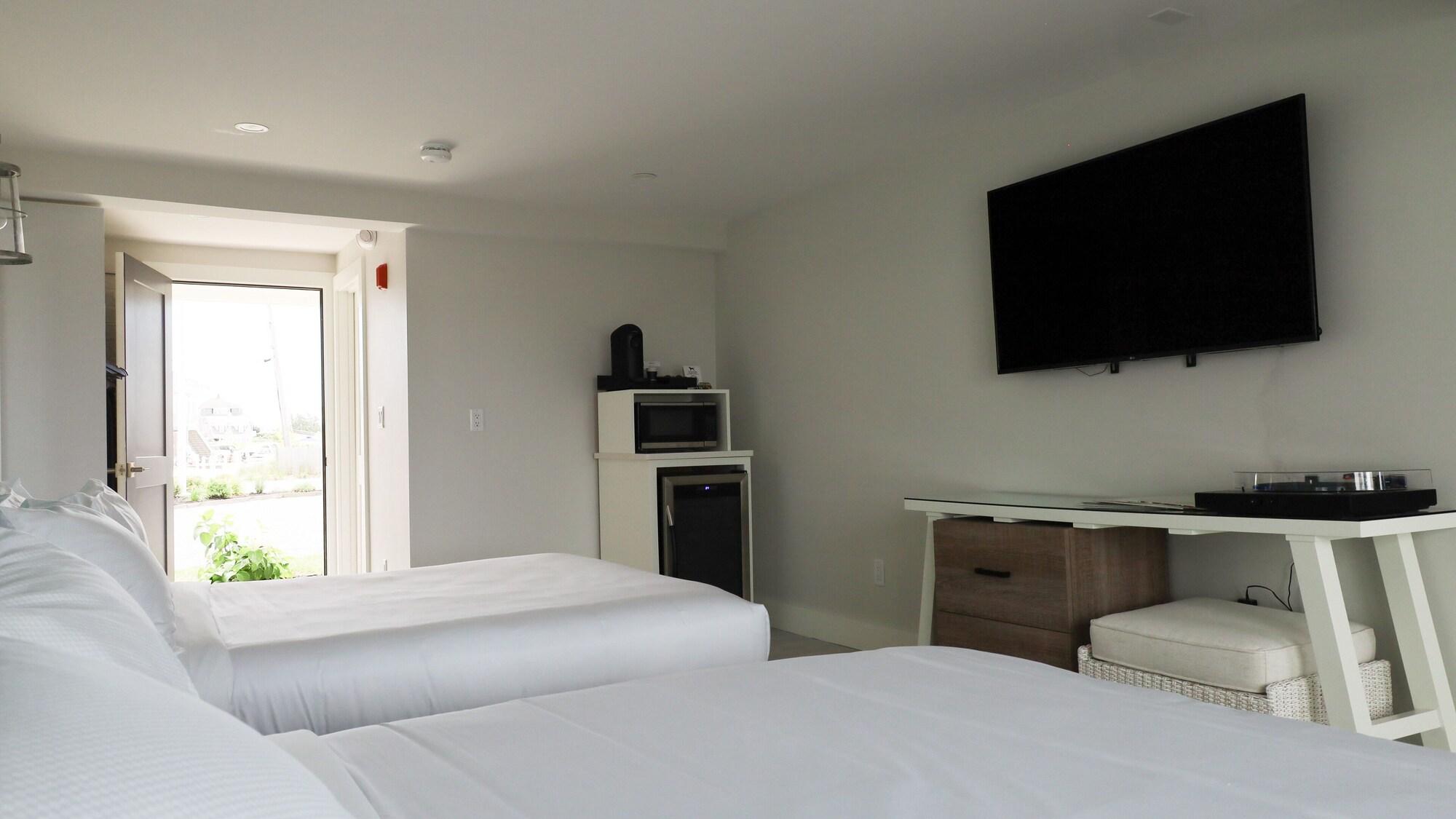 Falmouth Tides Motel