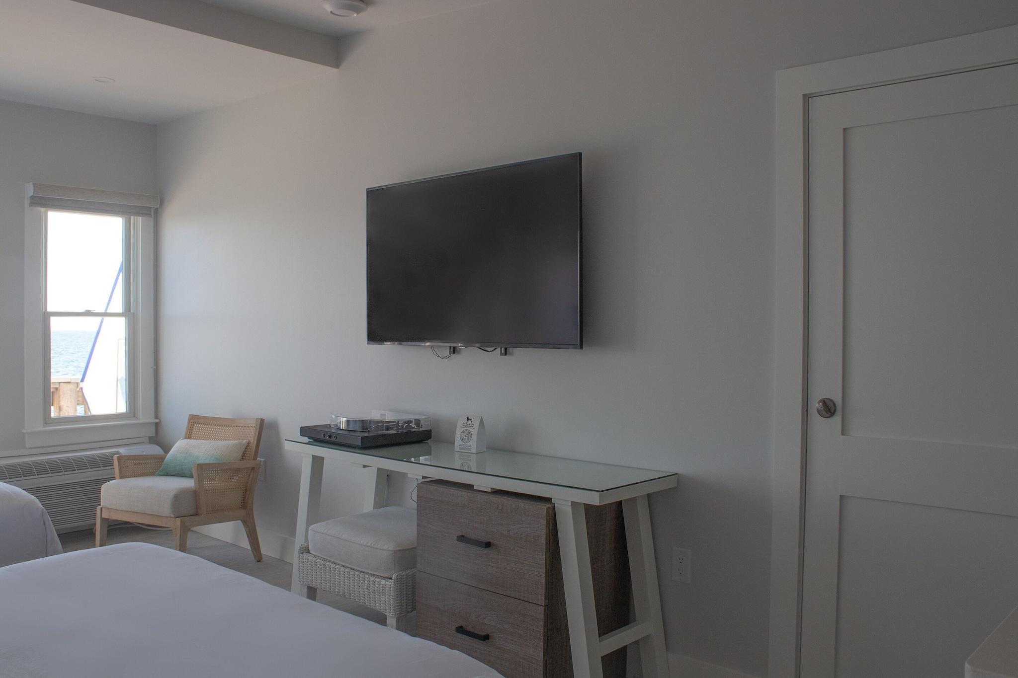 Falmouth Tides by null