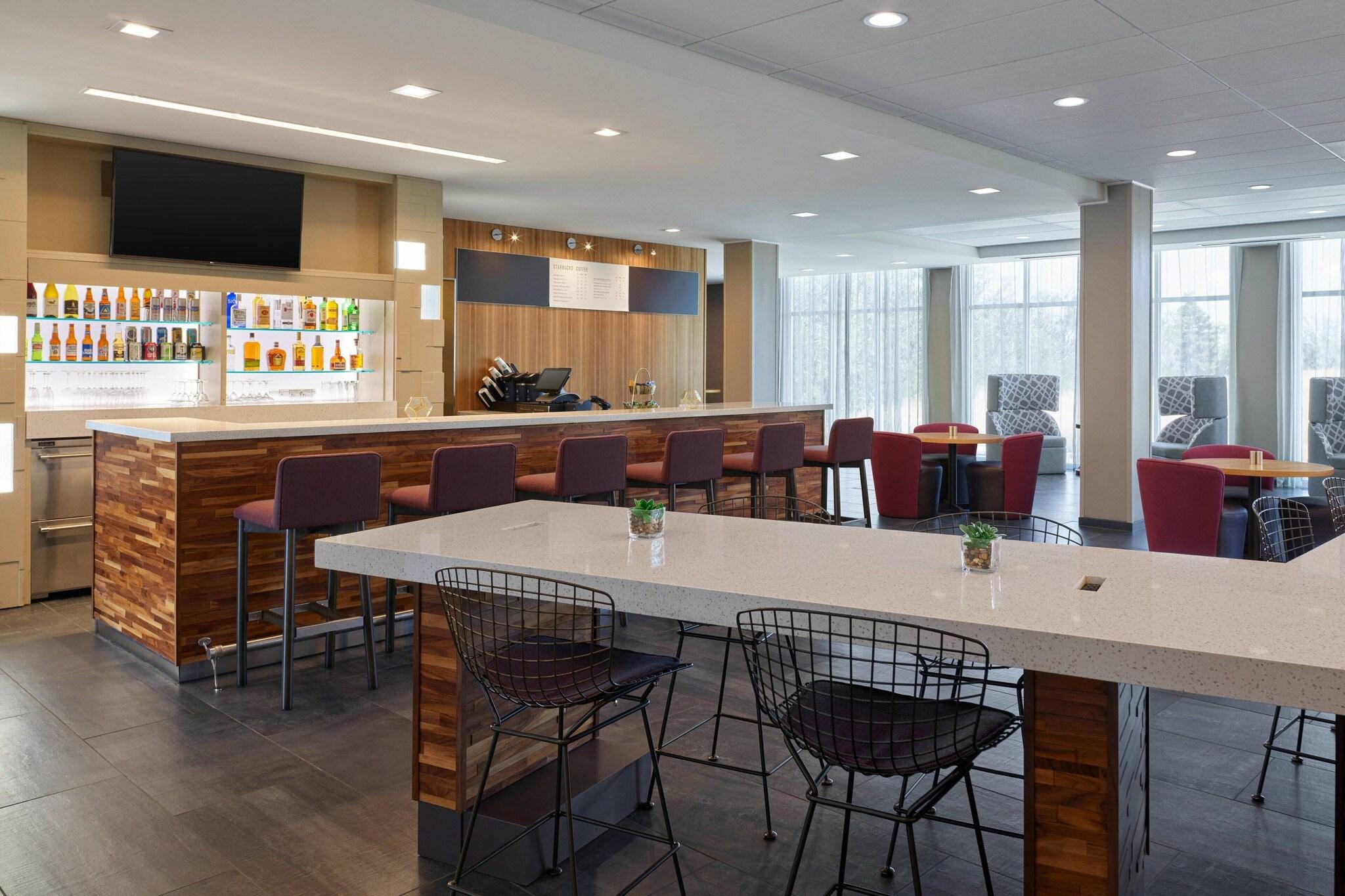 Courtyard by Marriott Denver Aurora