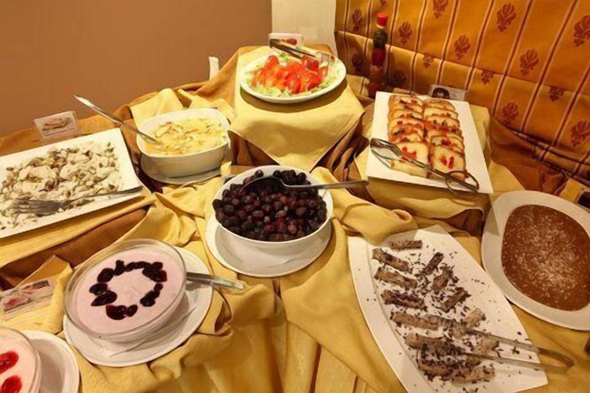 Capri Hotel Suites