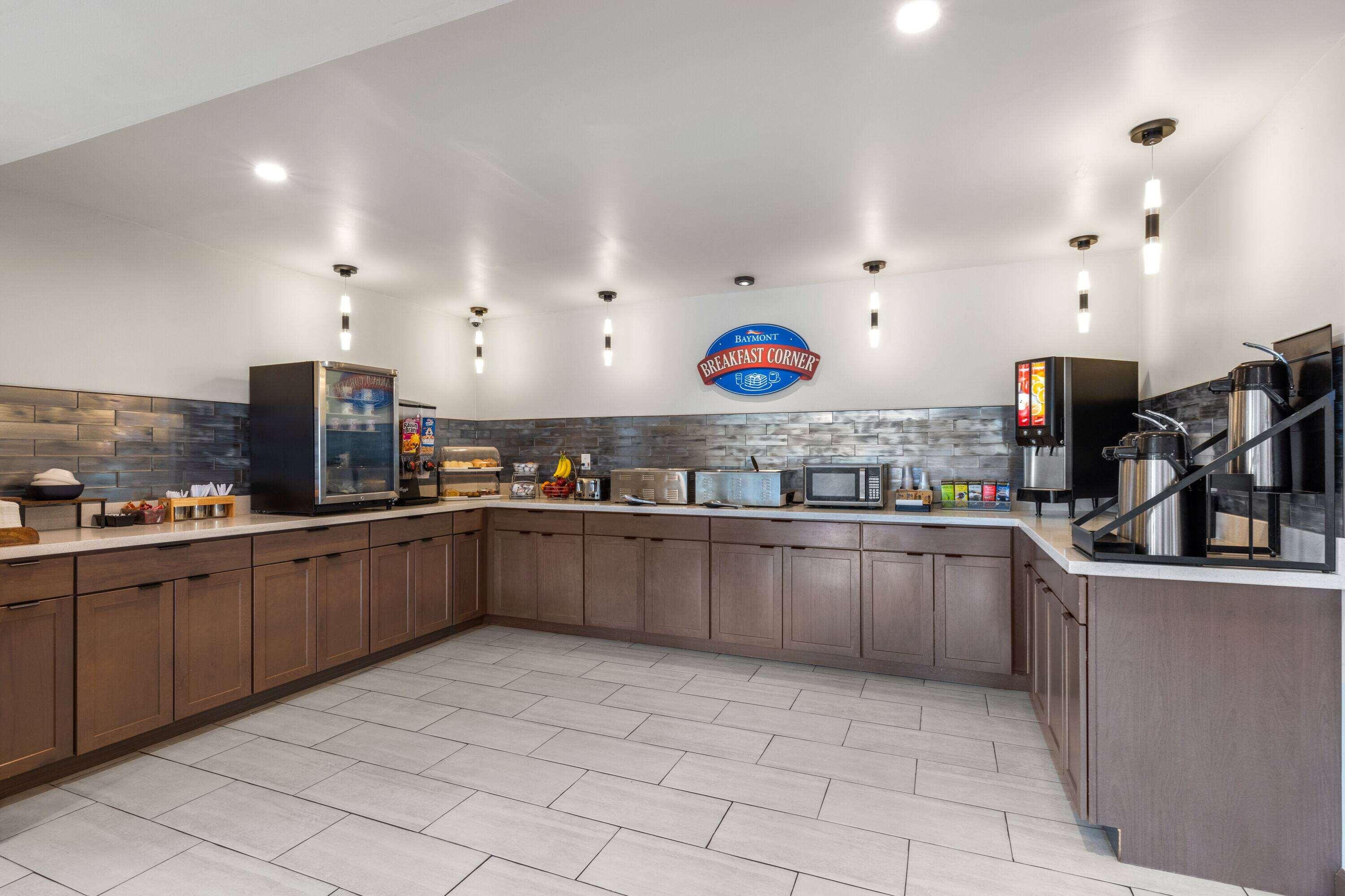 Baymont By Wyndham Dothan