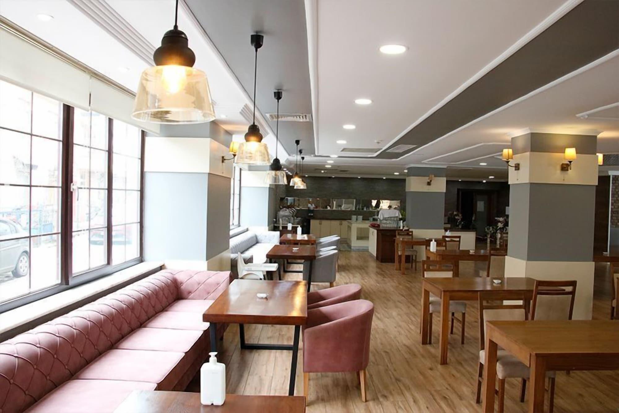 Hizel Hotel
