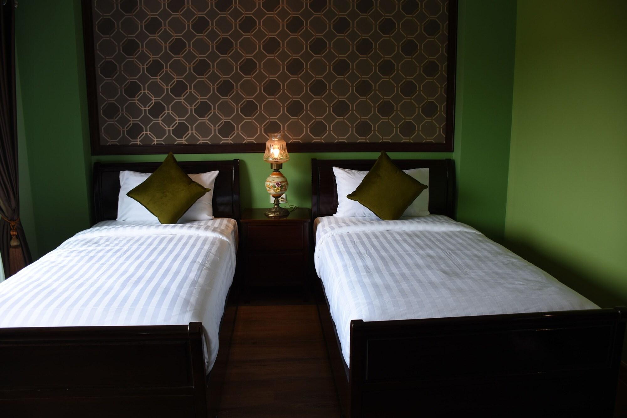 Room 4, Chunlee Grand Hotel, Muang Nakhon Ratchasima