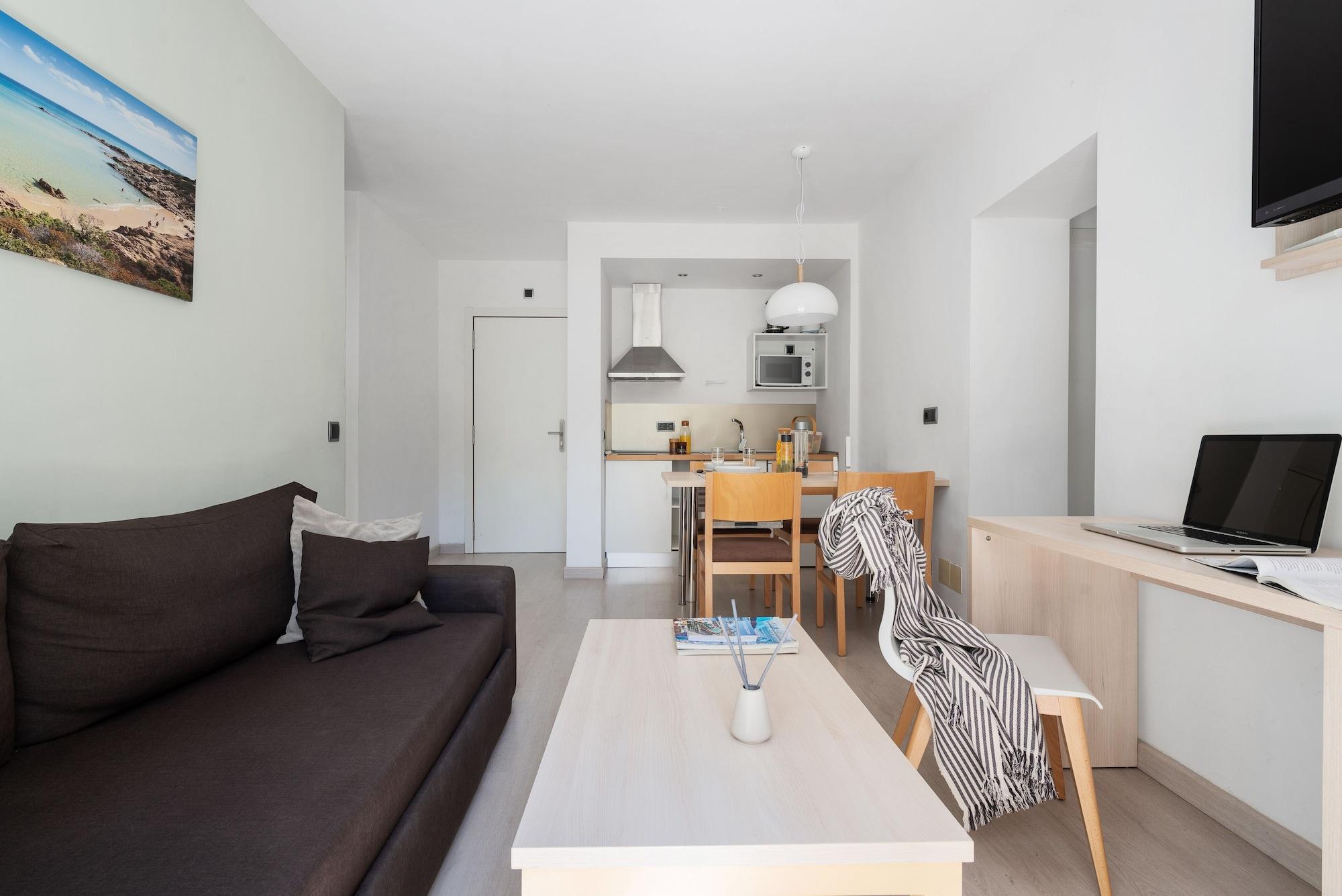 Diana Apartments