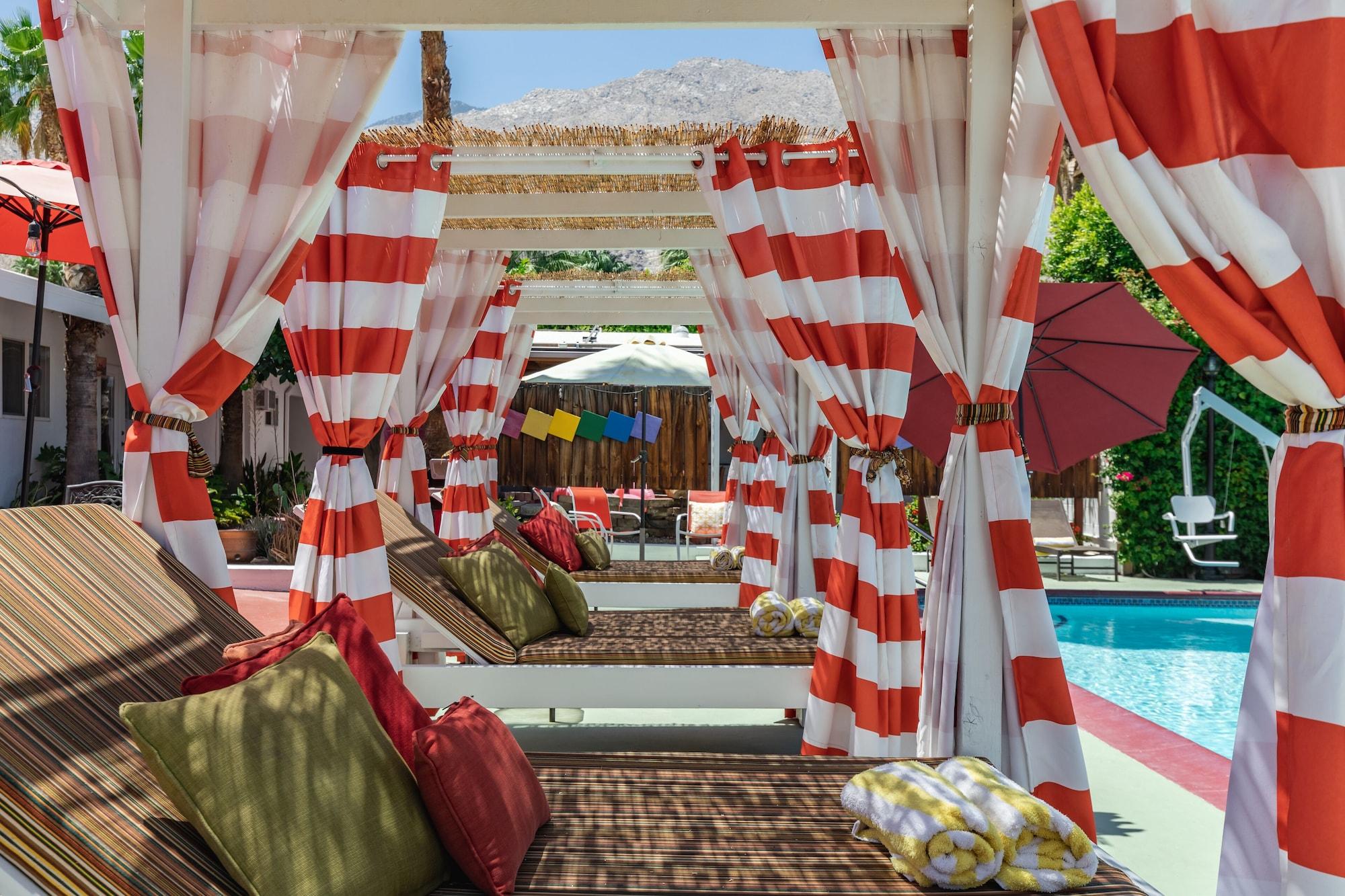 Float Palm Springs