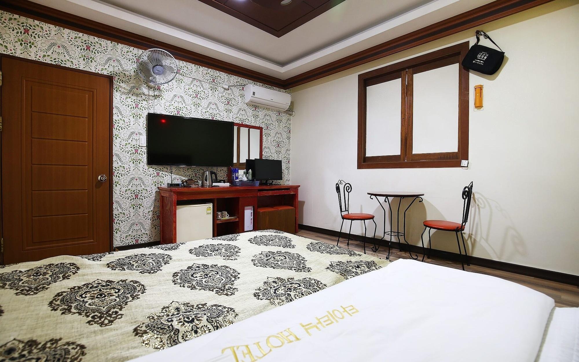 Nonsan Titanic Motel