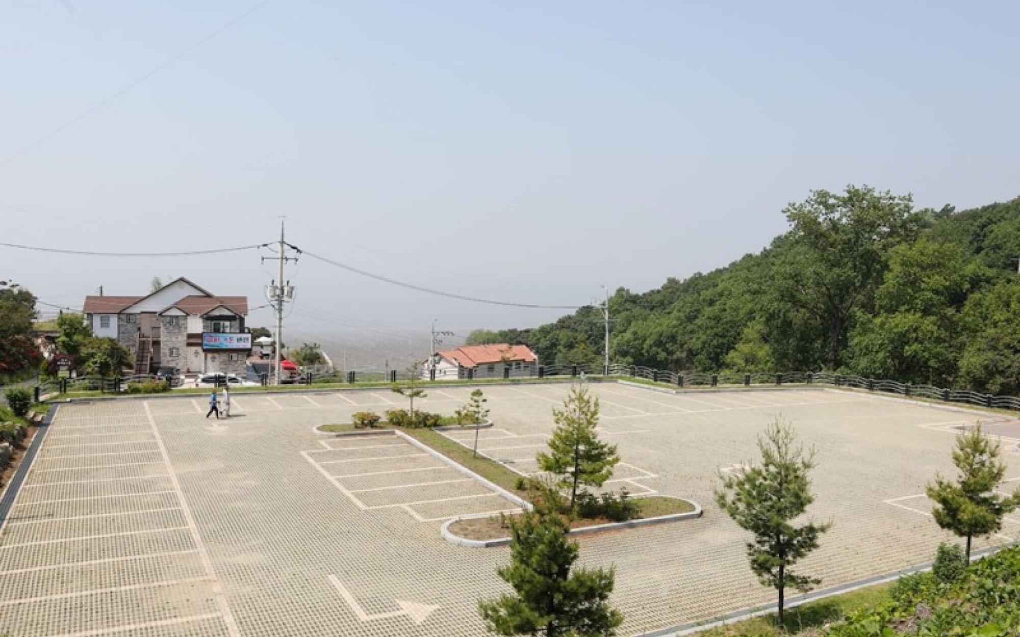 Ganghwa White Stone Pension
