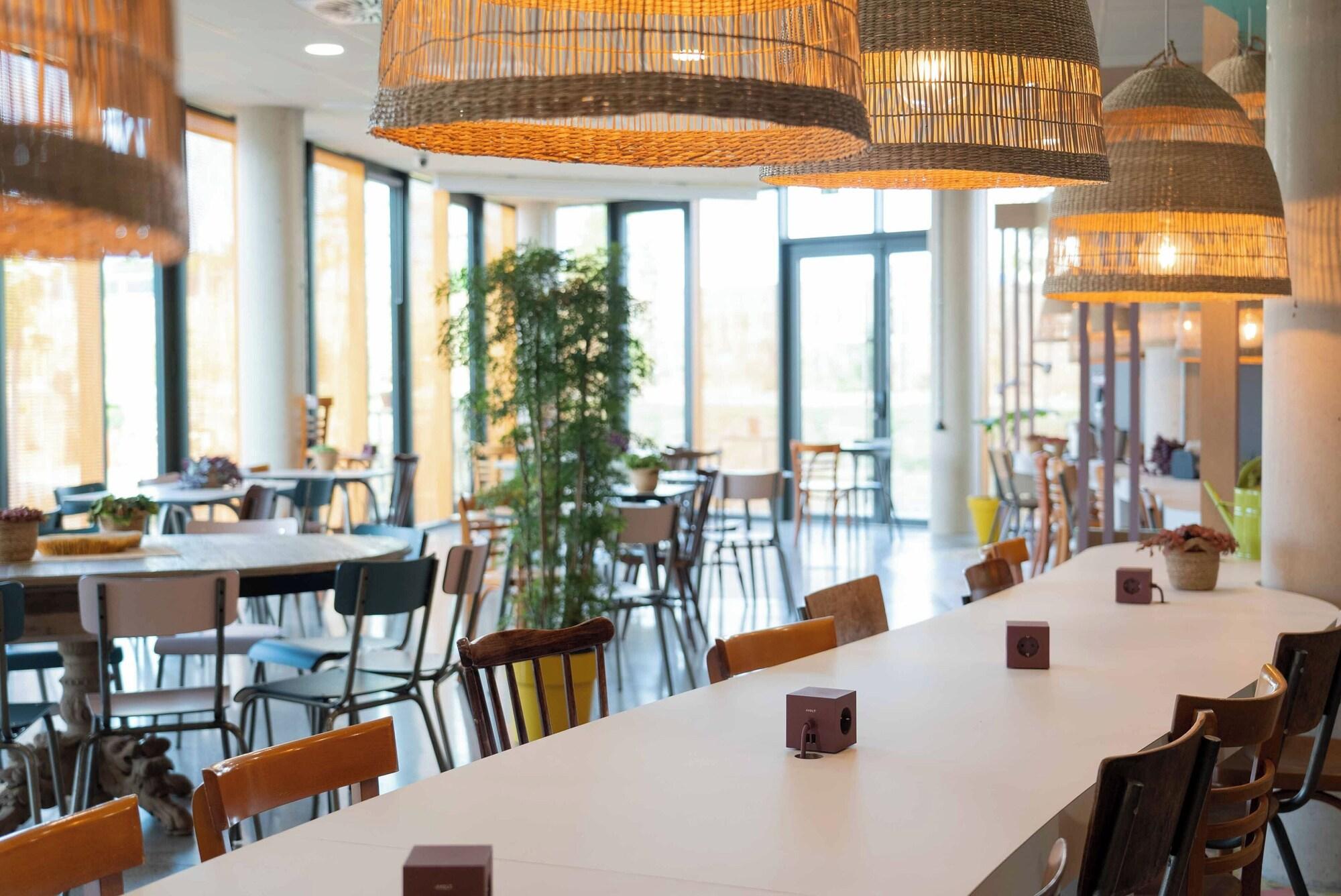 Greet Hotel Rennes Pacé