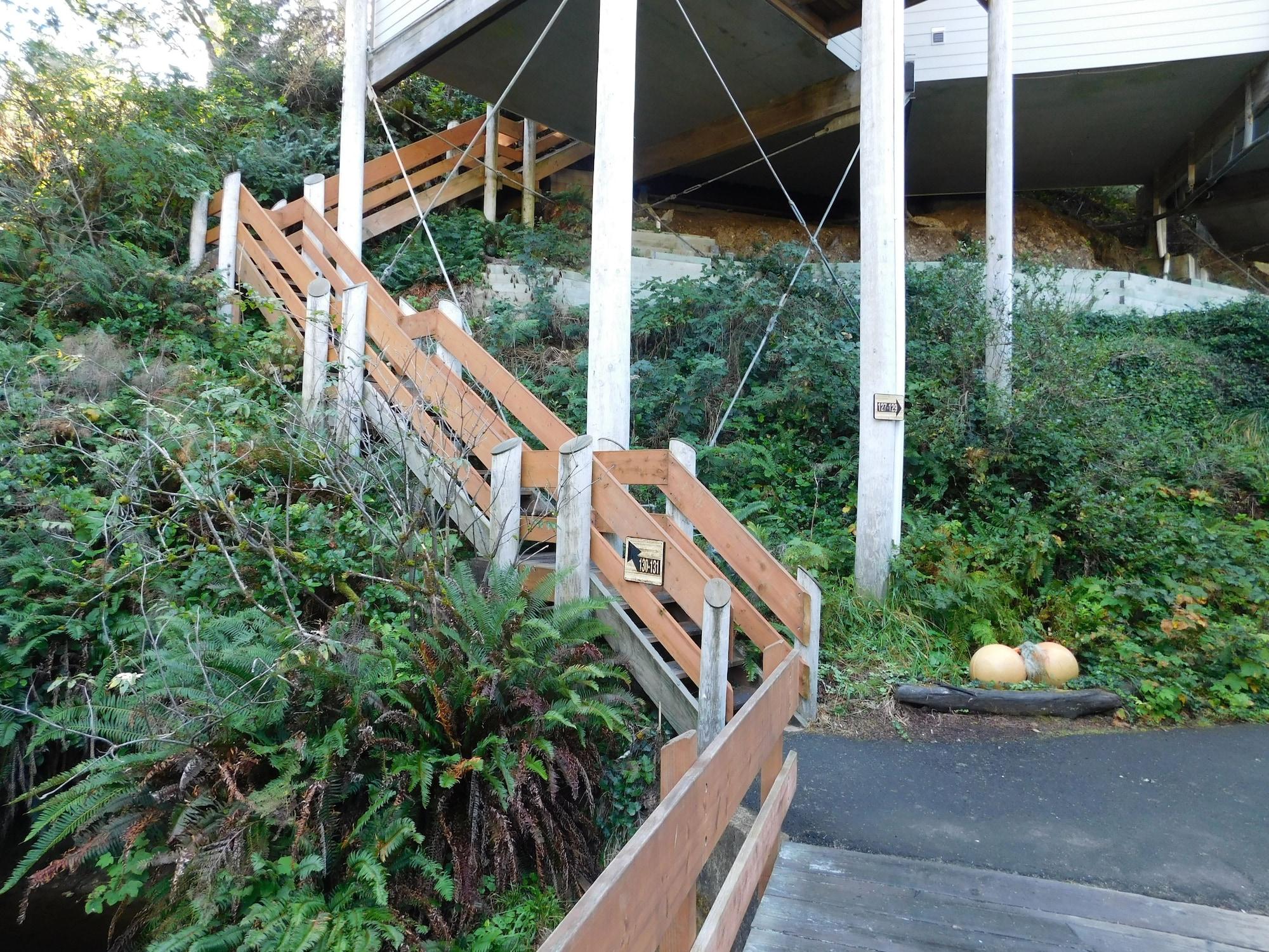 Little Creek Cove Beach Resort by null