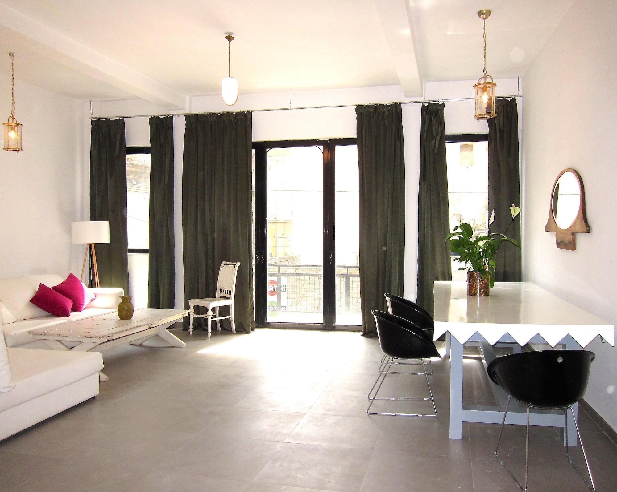 Concierge Athens I