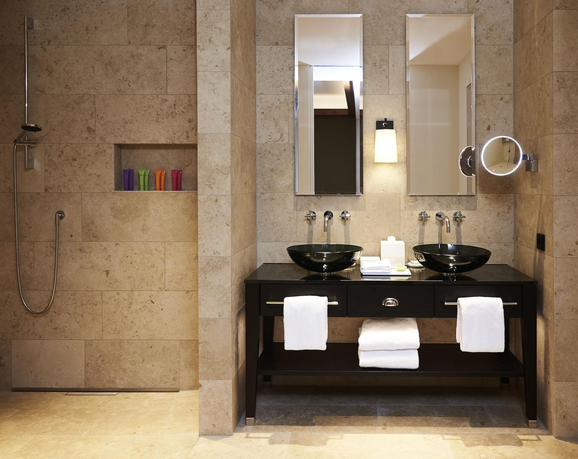 DO & CO Hotel München by null