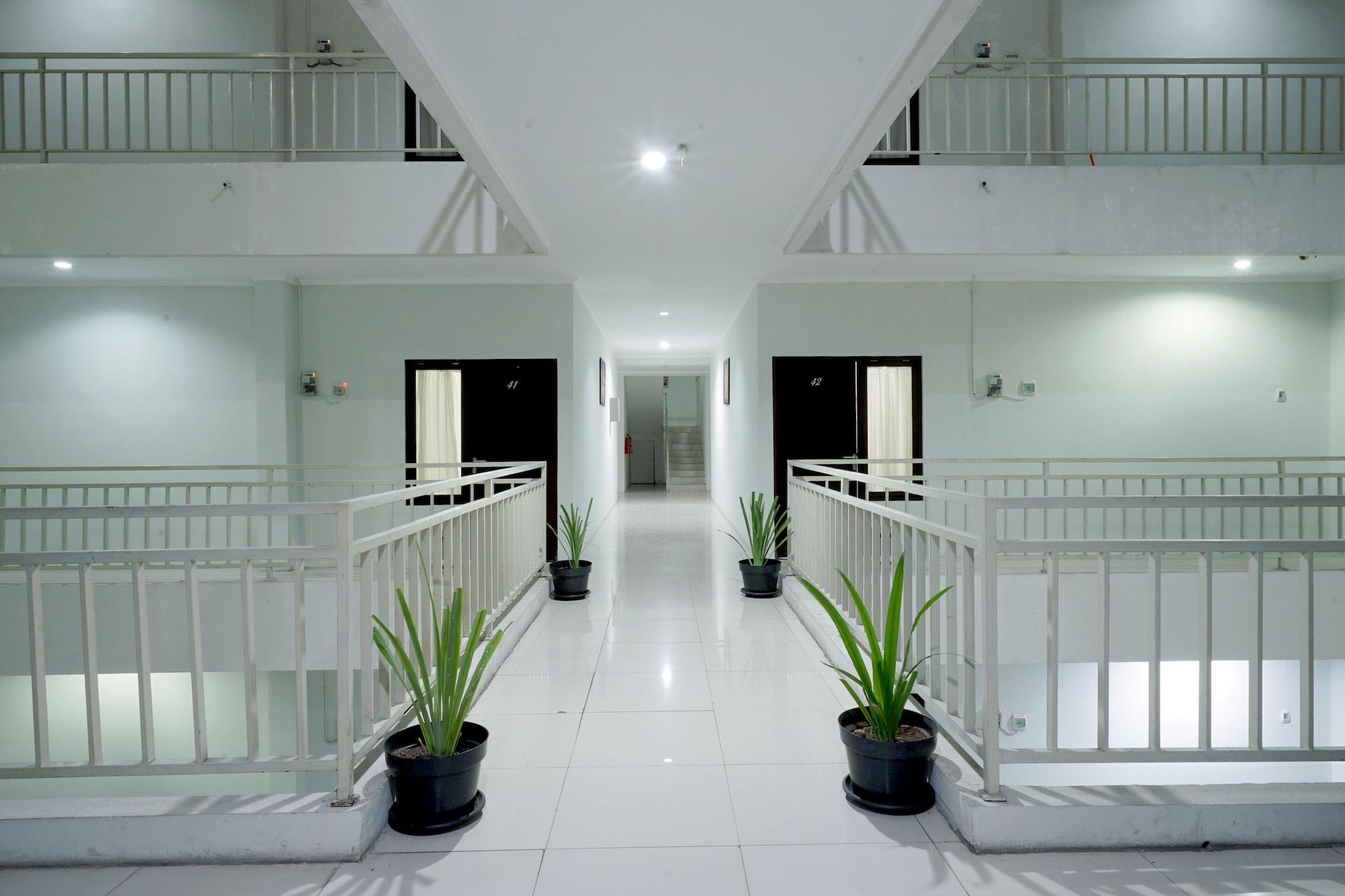 Dparagon Bukit Sari